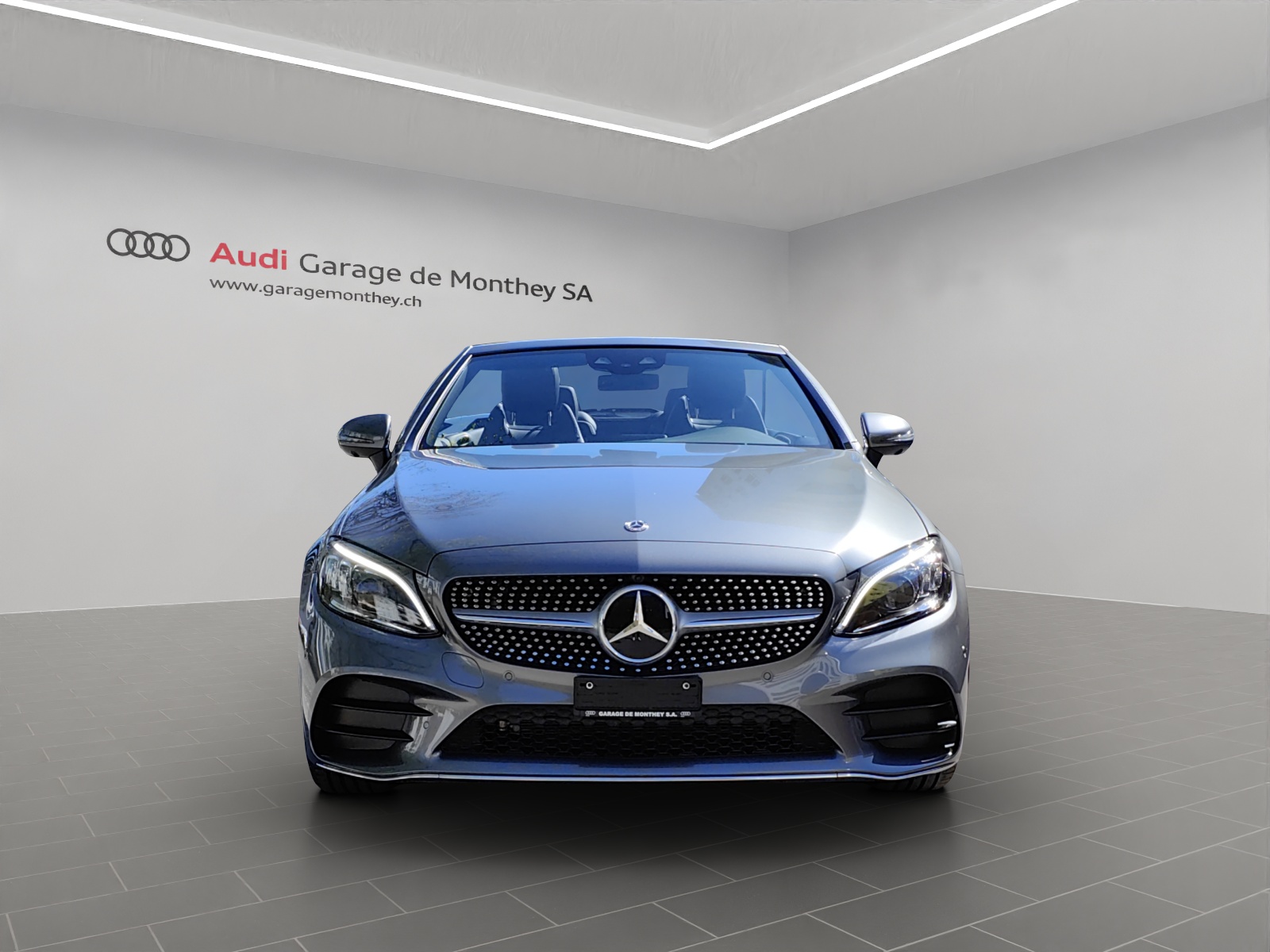 MERCEDES-BENZ C 200 AMG Line Cabriolet 4Matic 9G-Tronic-image-4