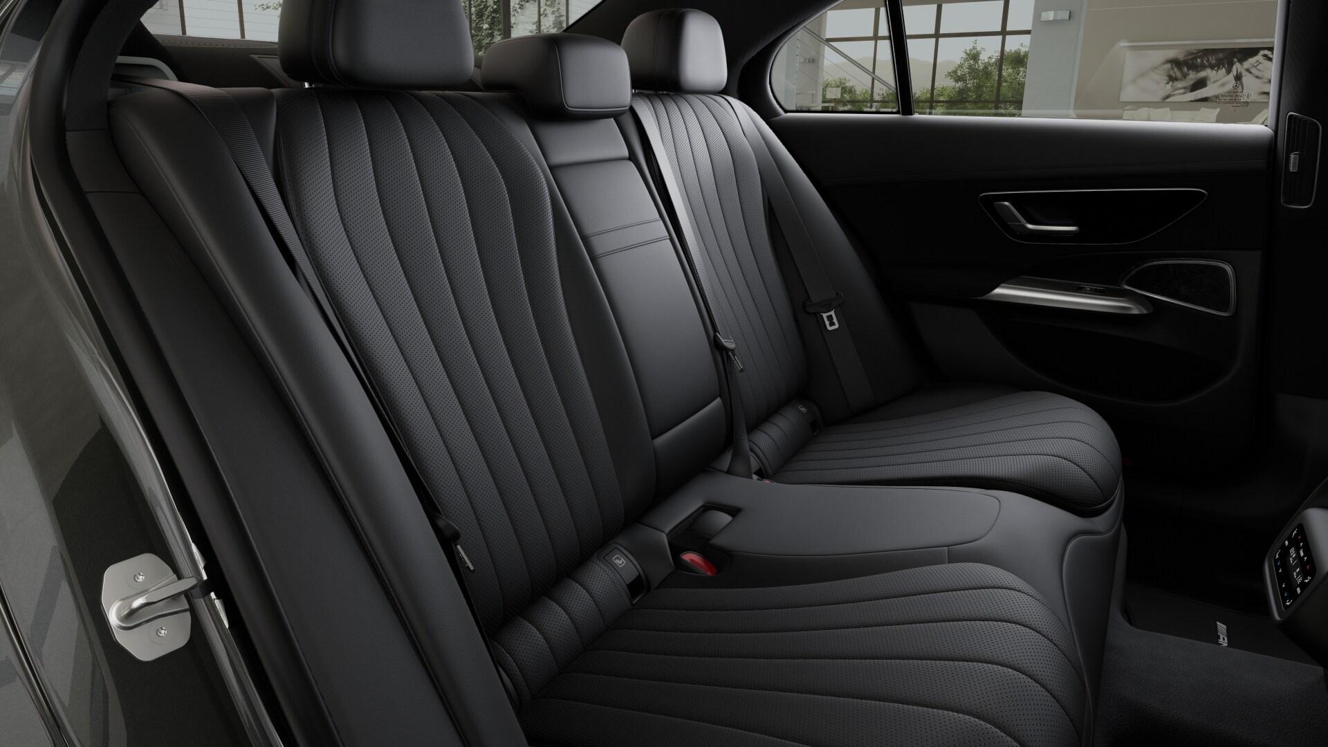 MERCEDES-BENZ E 220 d AMG Line 4matic-image-6