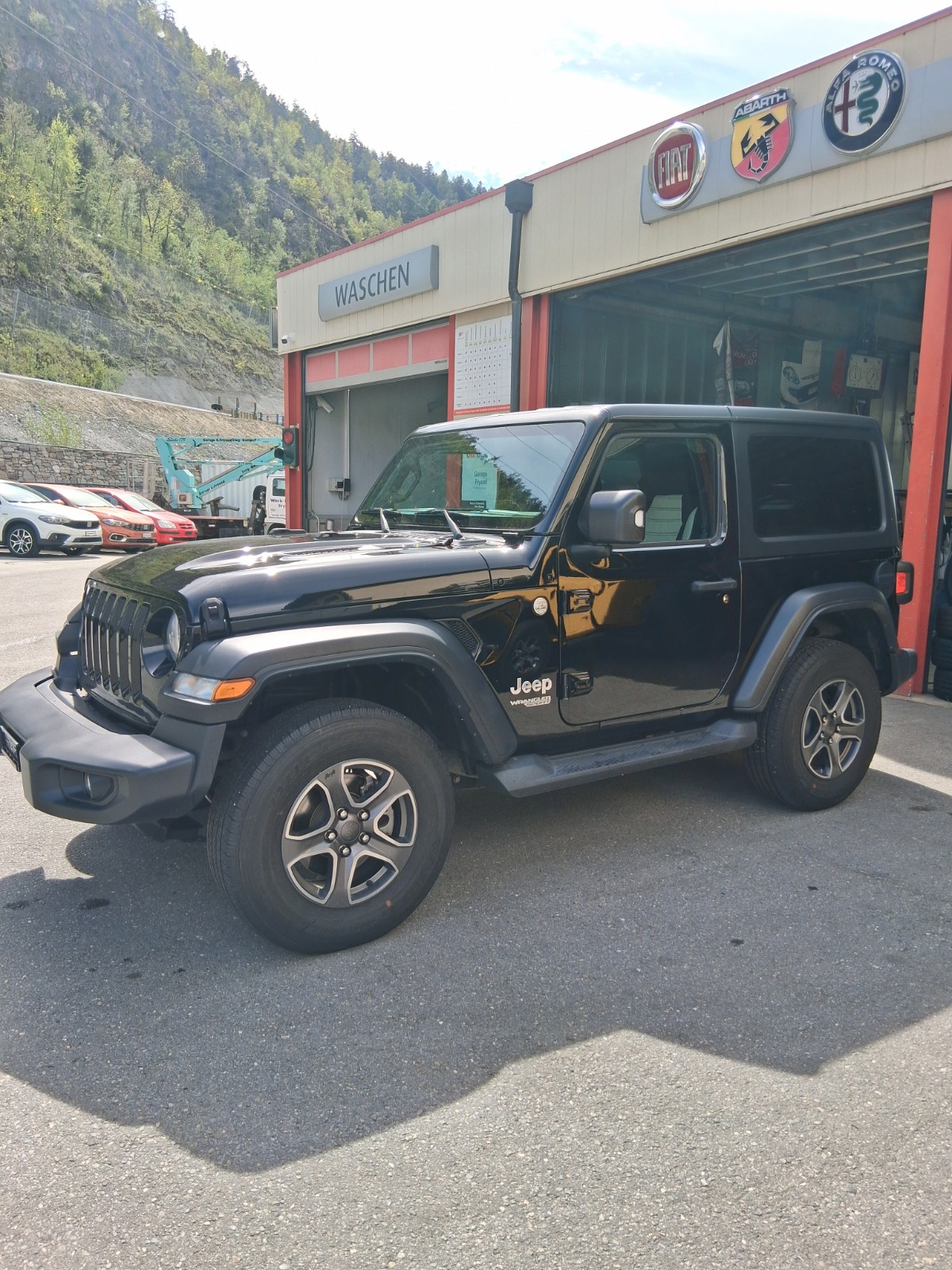 JEEP Wrangler 2.0 Turbo Sport-image-0
