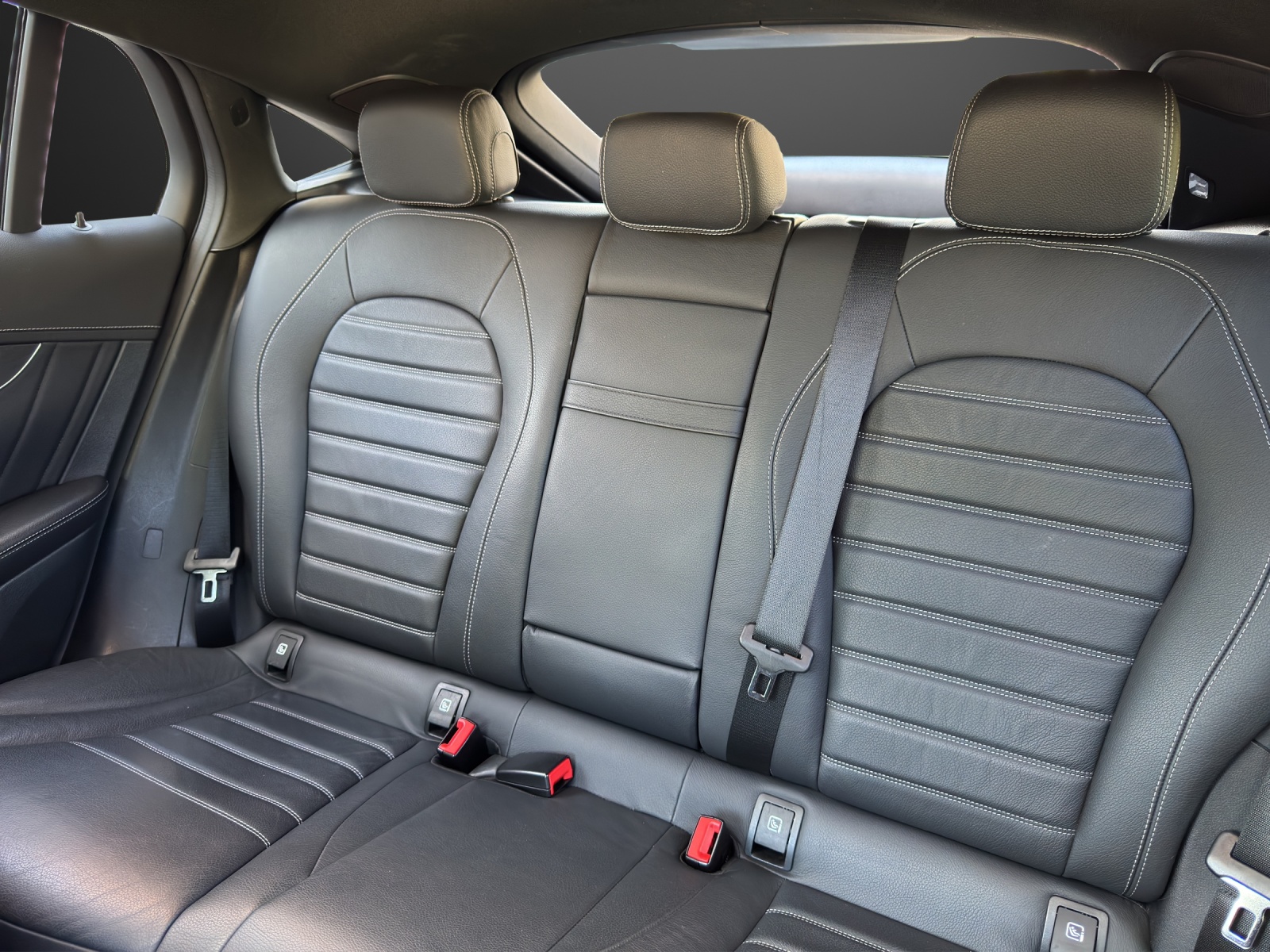 MERCEDES-BENZ GLC Coupé 400d AMGLine 4M-image-14