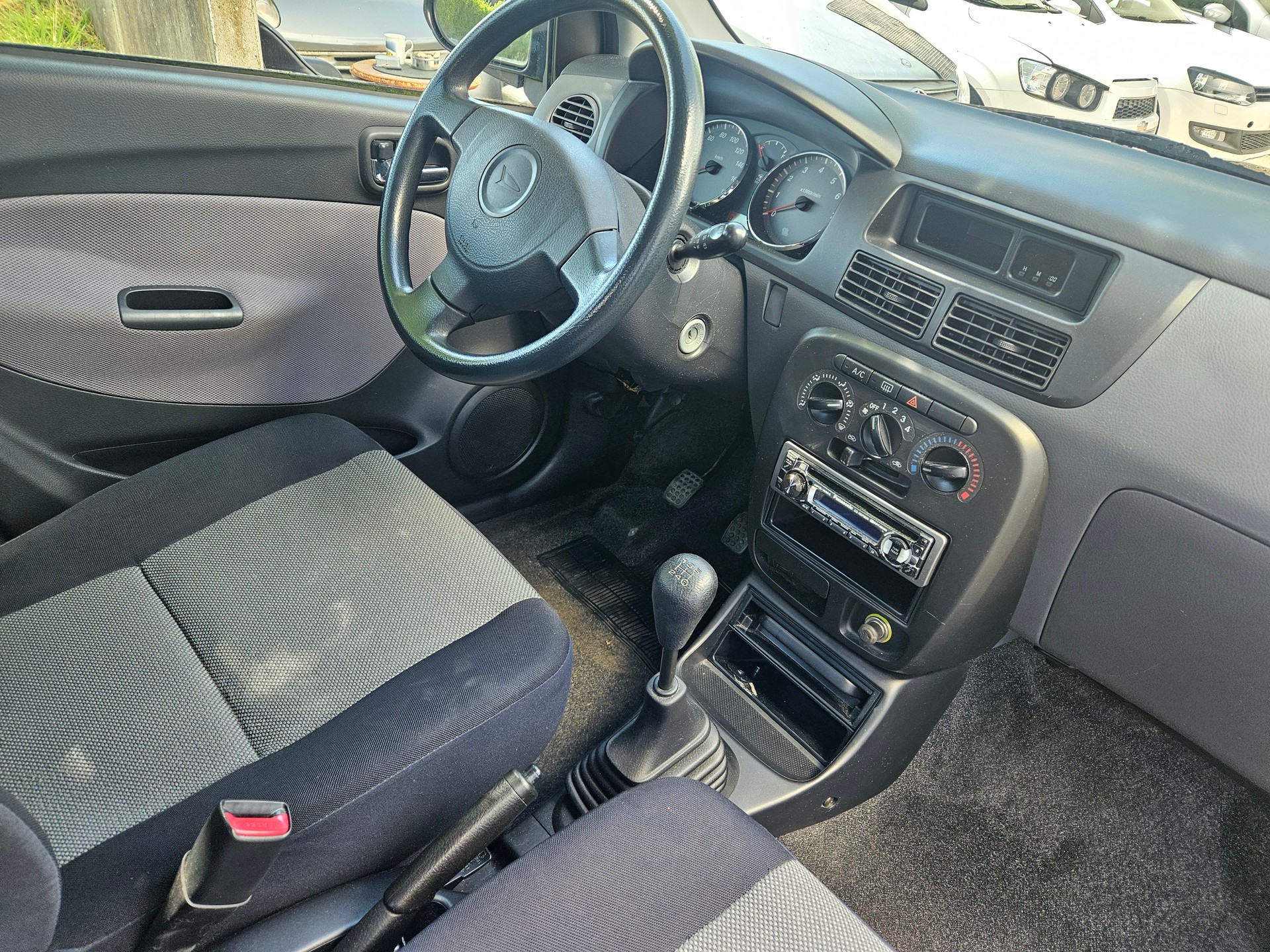 DAIHATSU Cuore 1.0-image-9