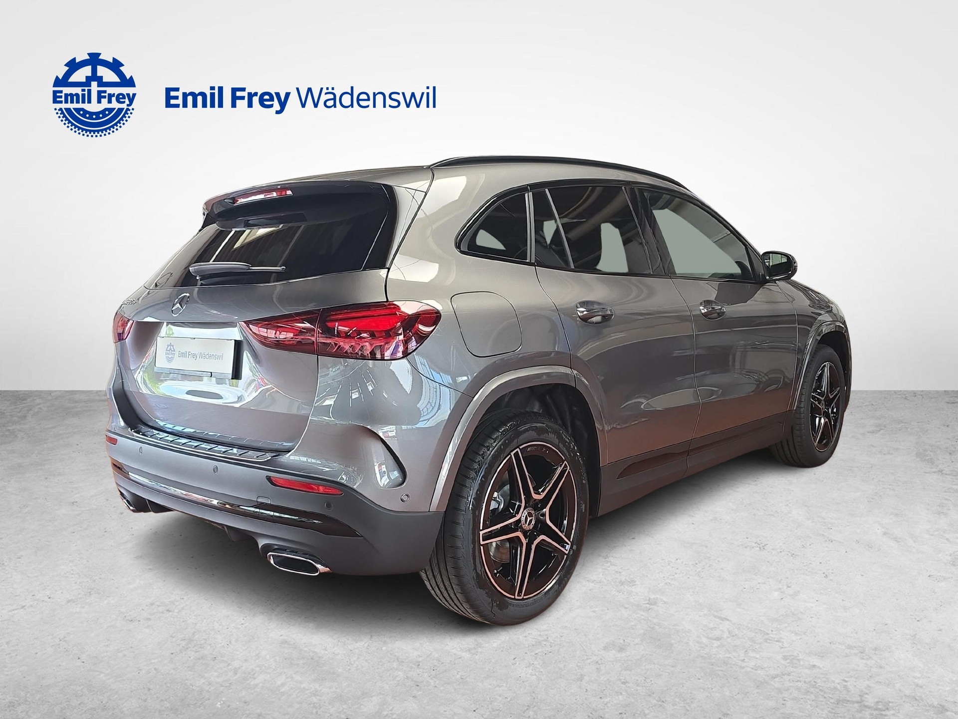 MERCEDES-BENZ GLA 250 e EQ Star AMG Line-image-3