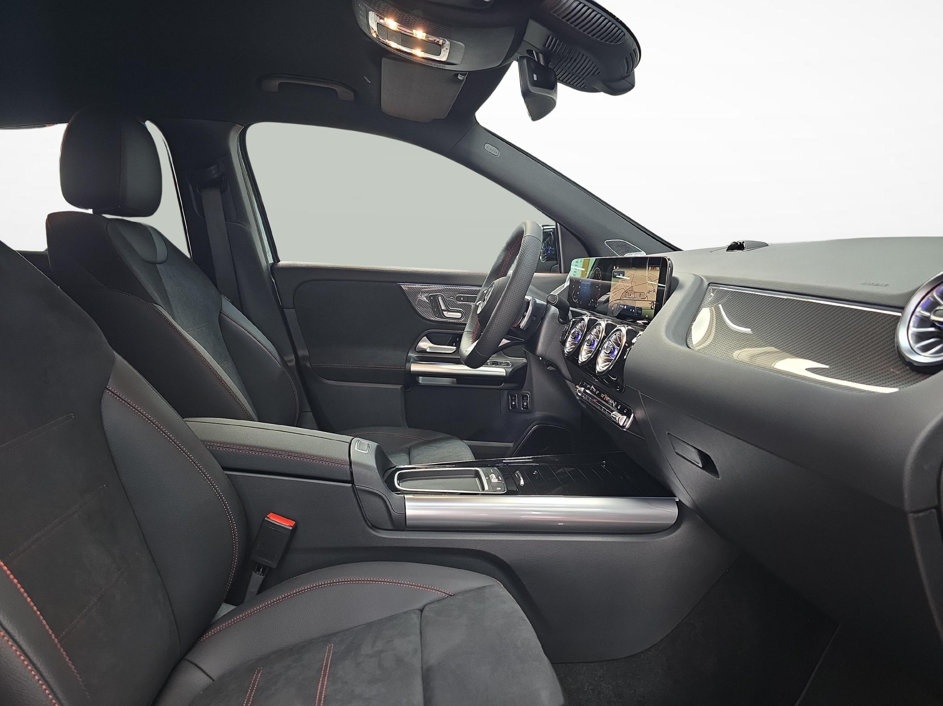 MERCEDES-BENZ GLA 250 e EQ Star AMG Line-image-7