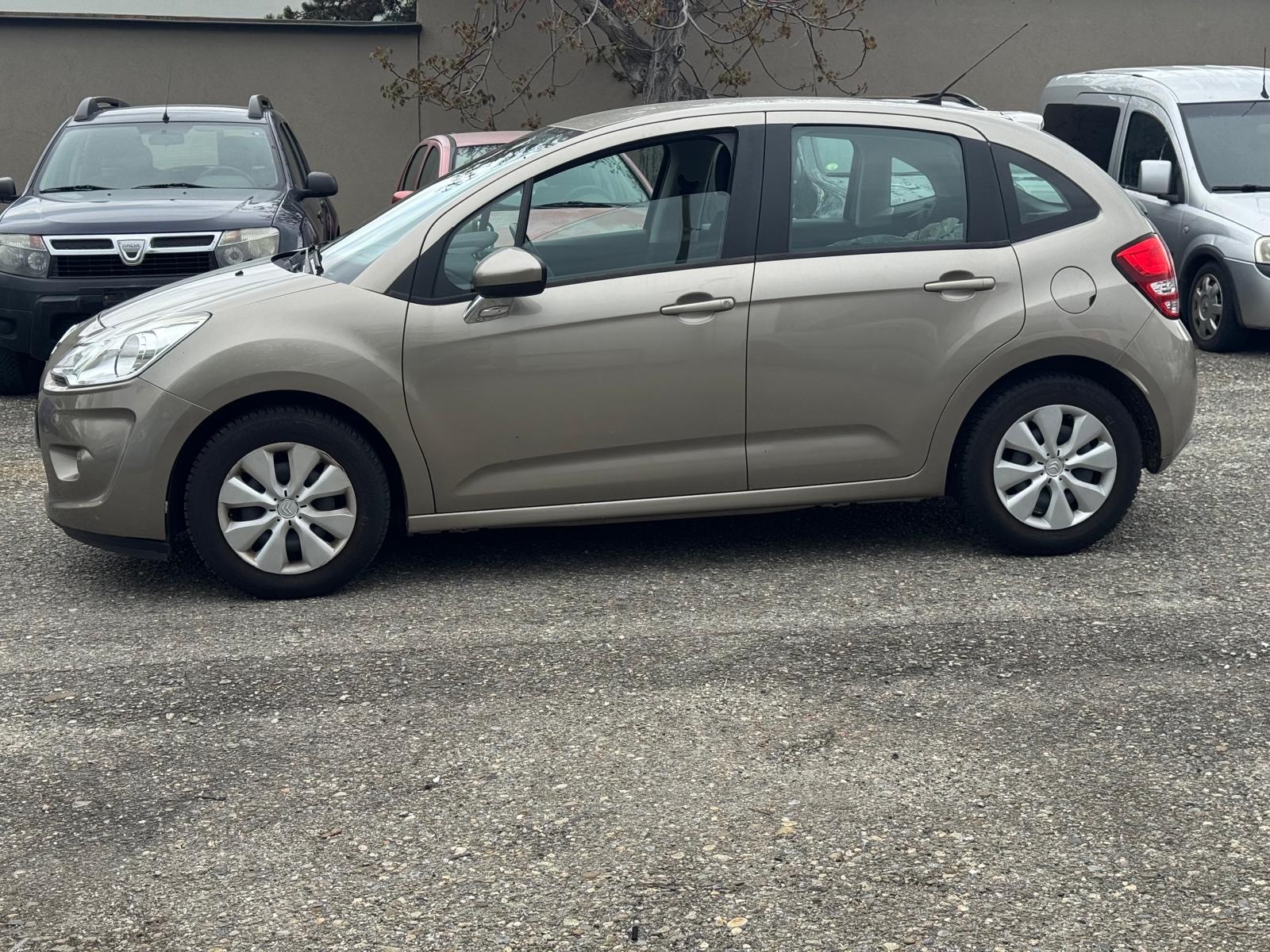 CITROEN C3 1.4i 16V Exclusive-image-3