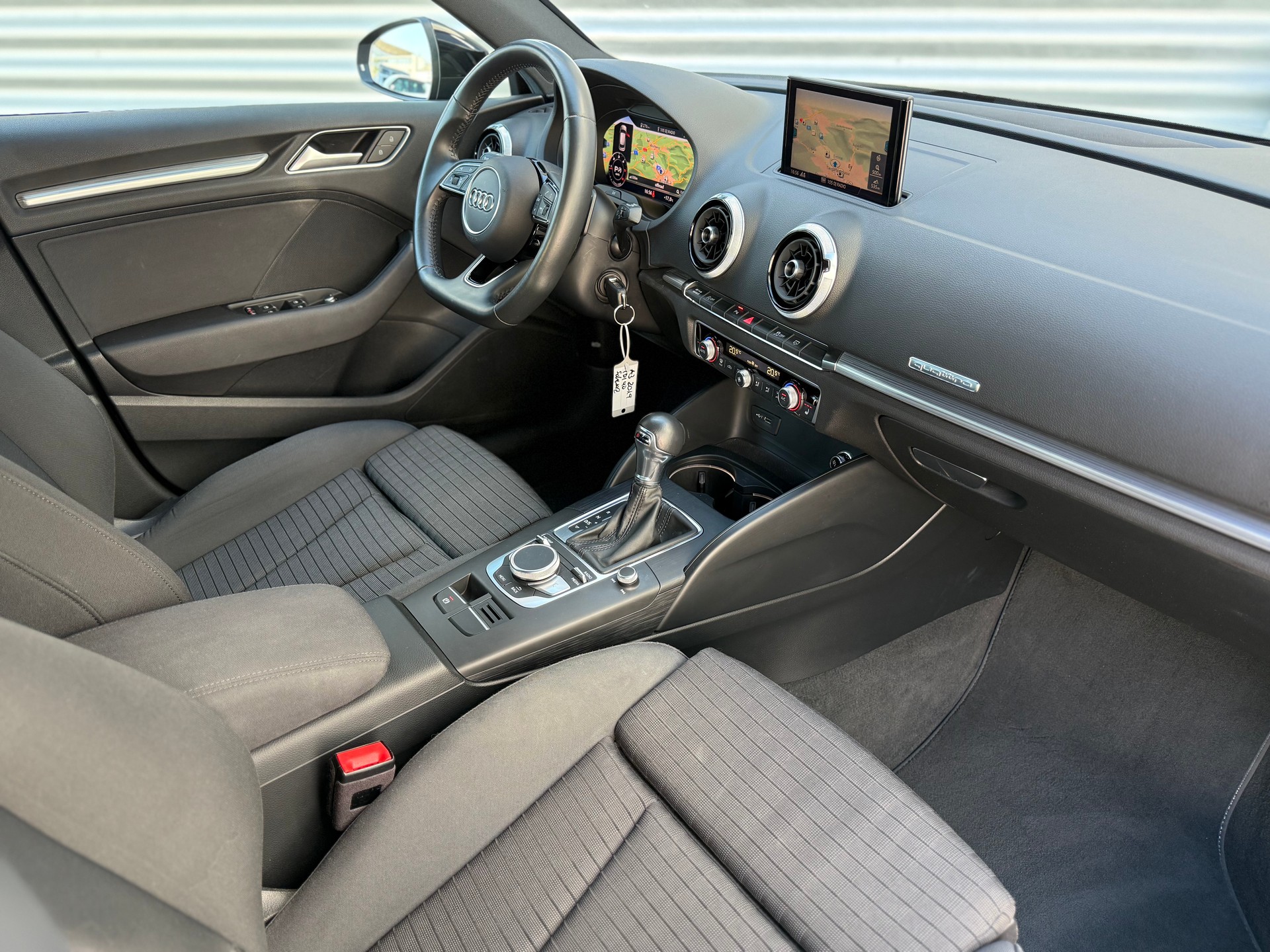AUDI A3 Sportback 40 TDI Sport quattro S-tronic-image-7
