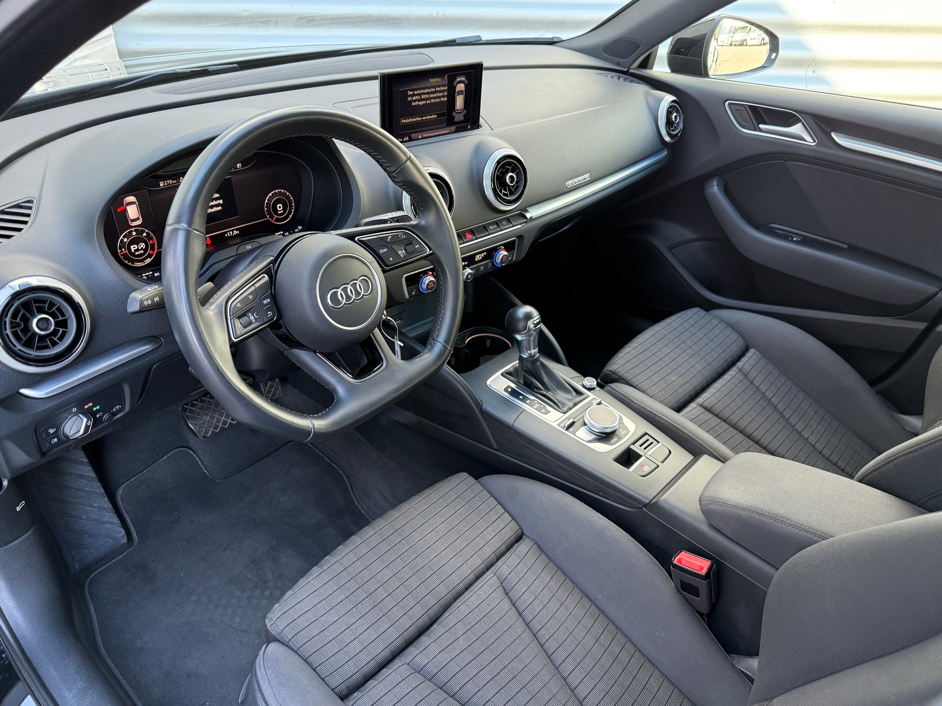 AUDI A3 Sportback 40 TDI Sport quattro S-tronic-image-6