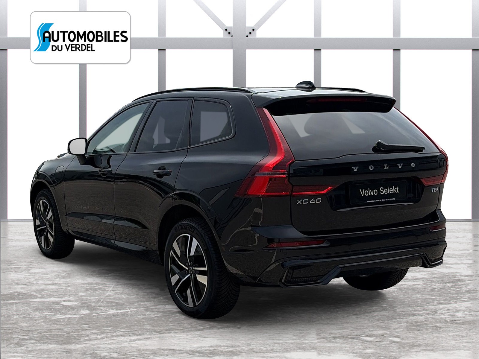 VOLVO XC60 2.0 T8 TE Plus Dark eAWD-image-2