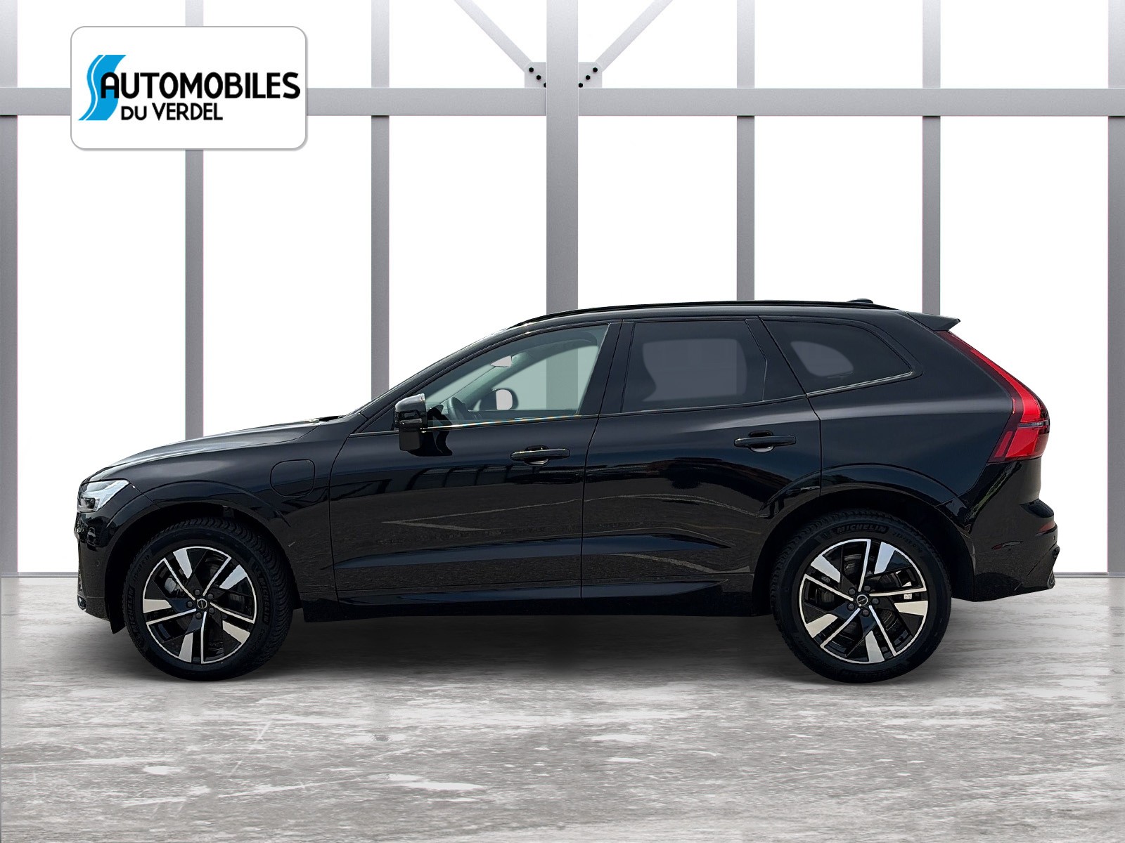 VOLVO XC60 2.0 T8 TE Plus Dark eAWD-image-1