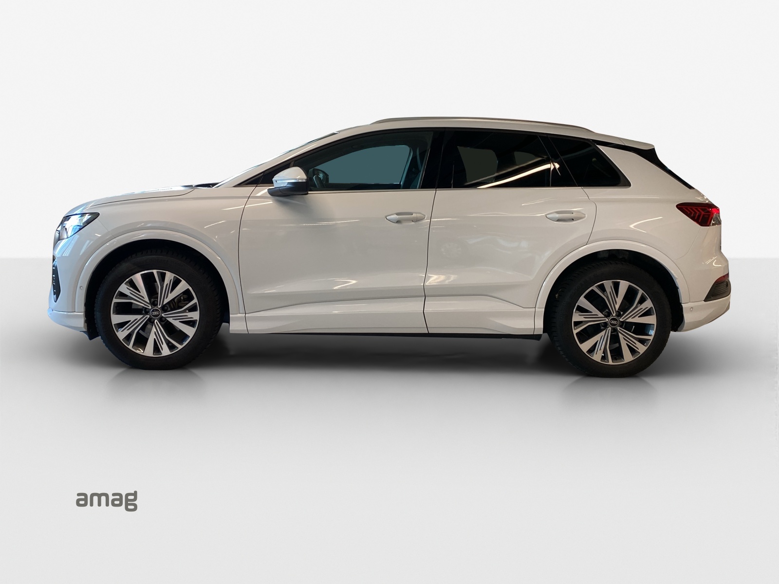AUDI Q4 e-tron 35-image-1
