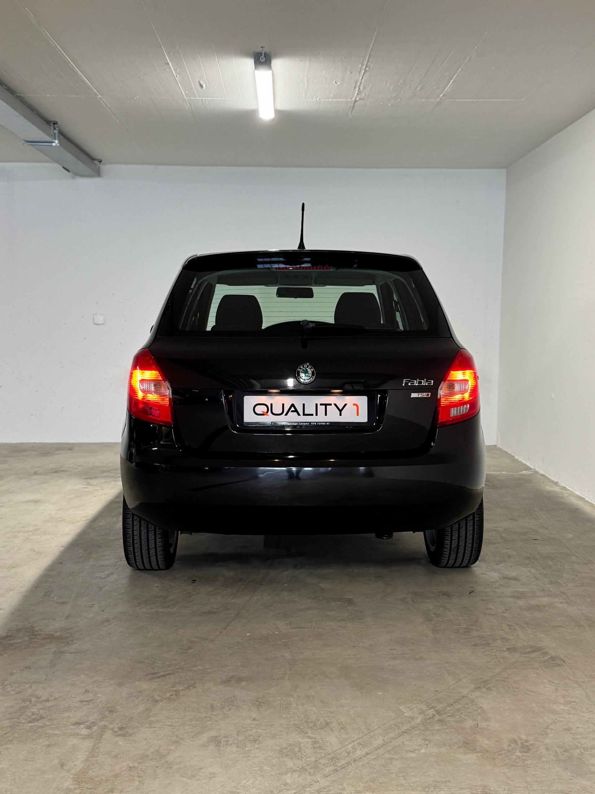 SKODA Fabia 1.2 TSI Elegance DSG *Erste Hand*-image-4