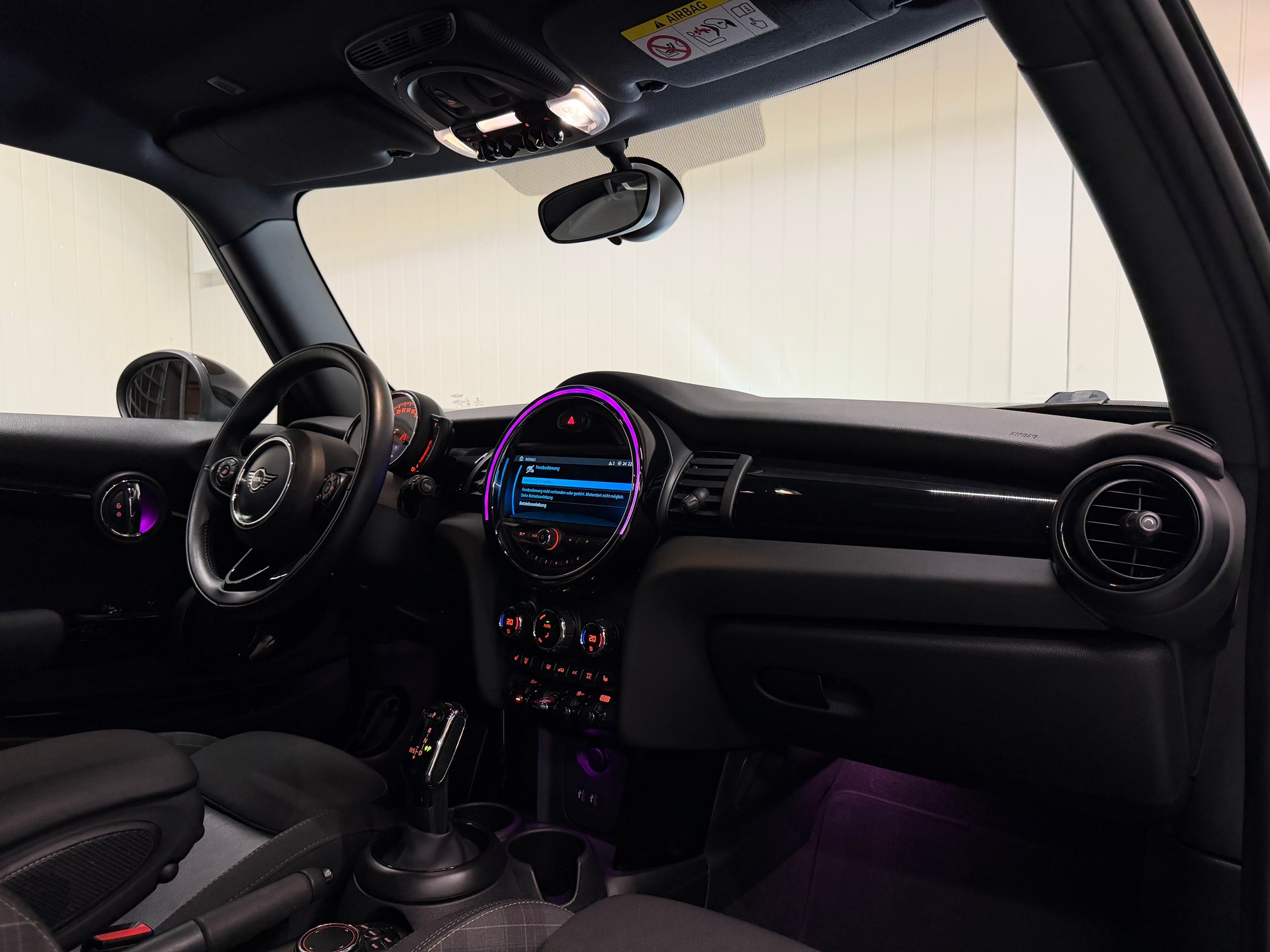 MINI Cooper Blackyard Steptronic DKG Frisch ab MFK & Service-image-11