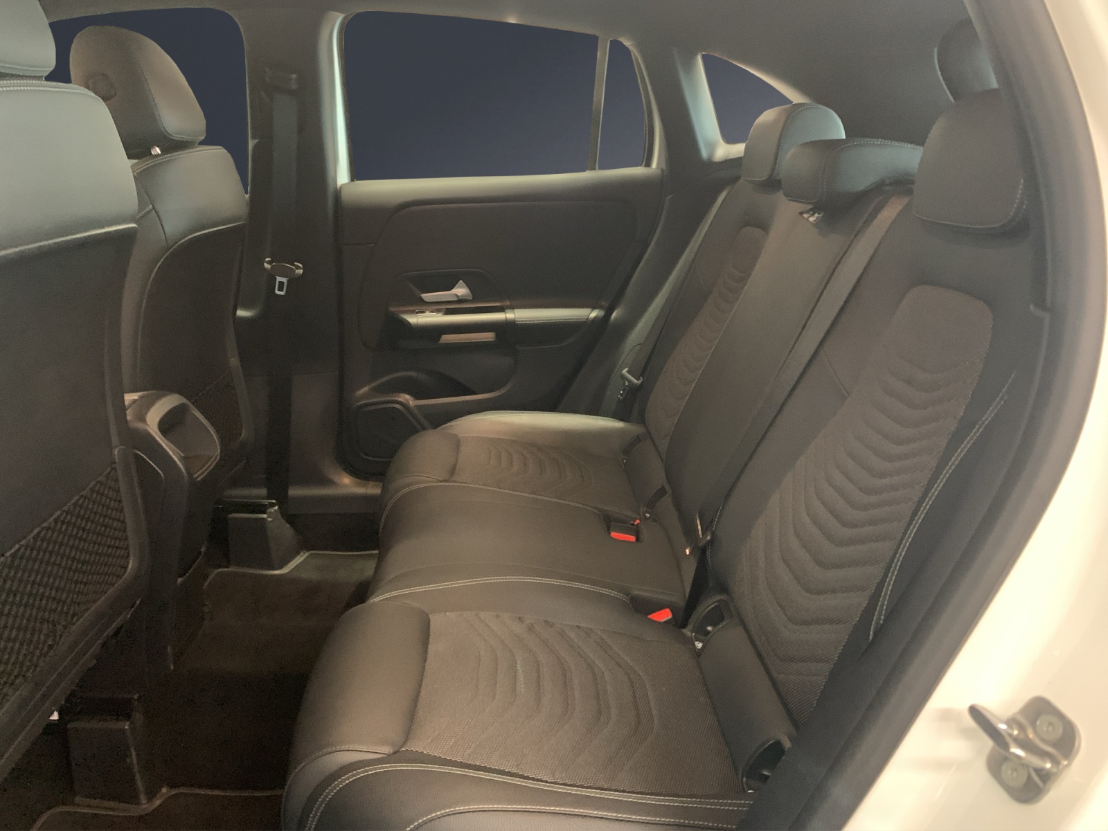 Image MERCEDES-BENZ GLA-250 GLA 250 e 8G-DCT