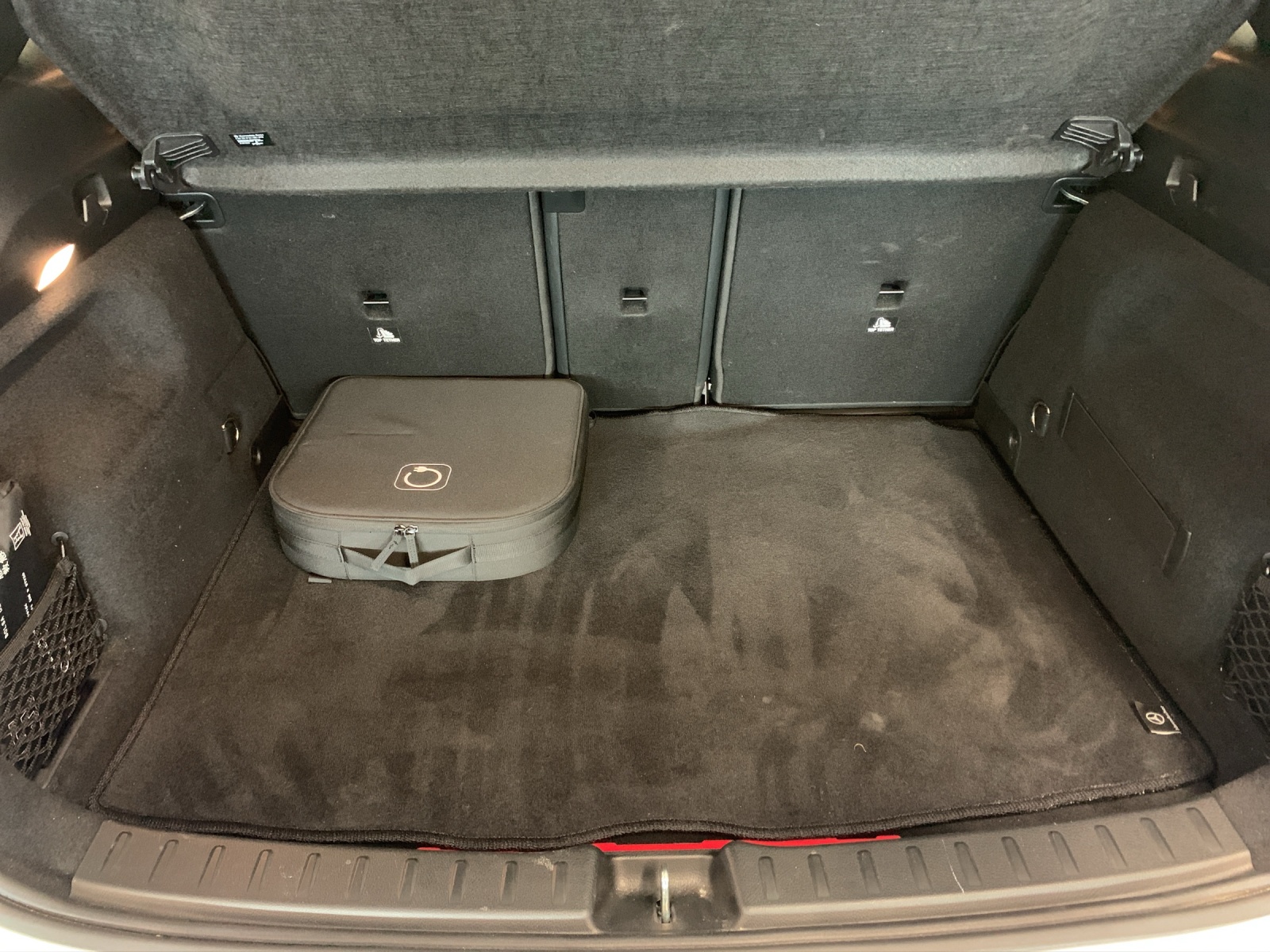 Image MERCEDES-BENZ GLA-250 GLA 250 e 8G-DCT