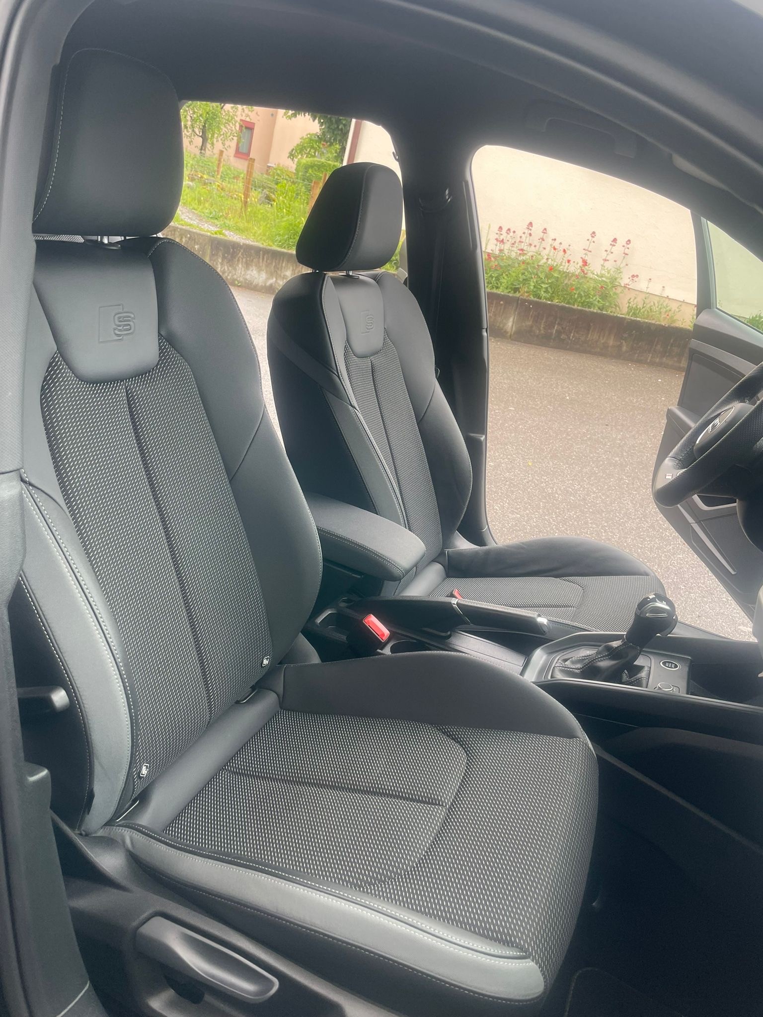 AUDI A1 Sportback 30 TFSI A1 S line – Top ausgestattet | CH-Fahrzeug | Gratis-Service | Navigation | AC-image-14