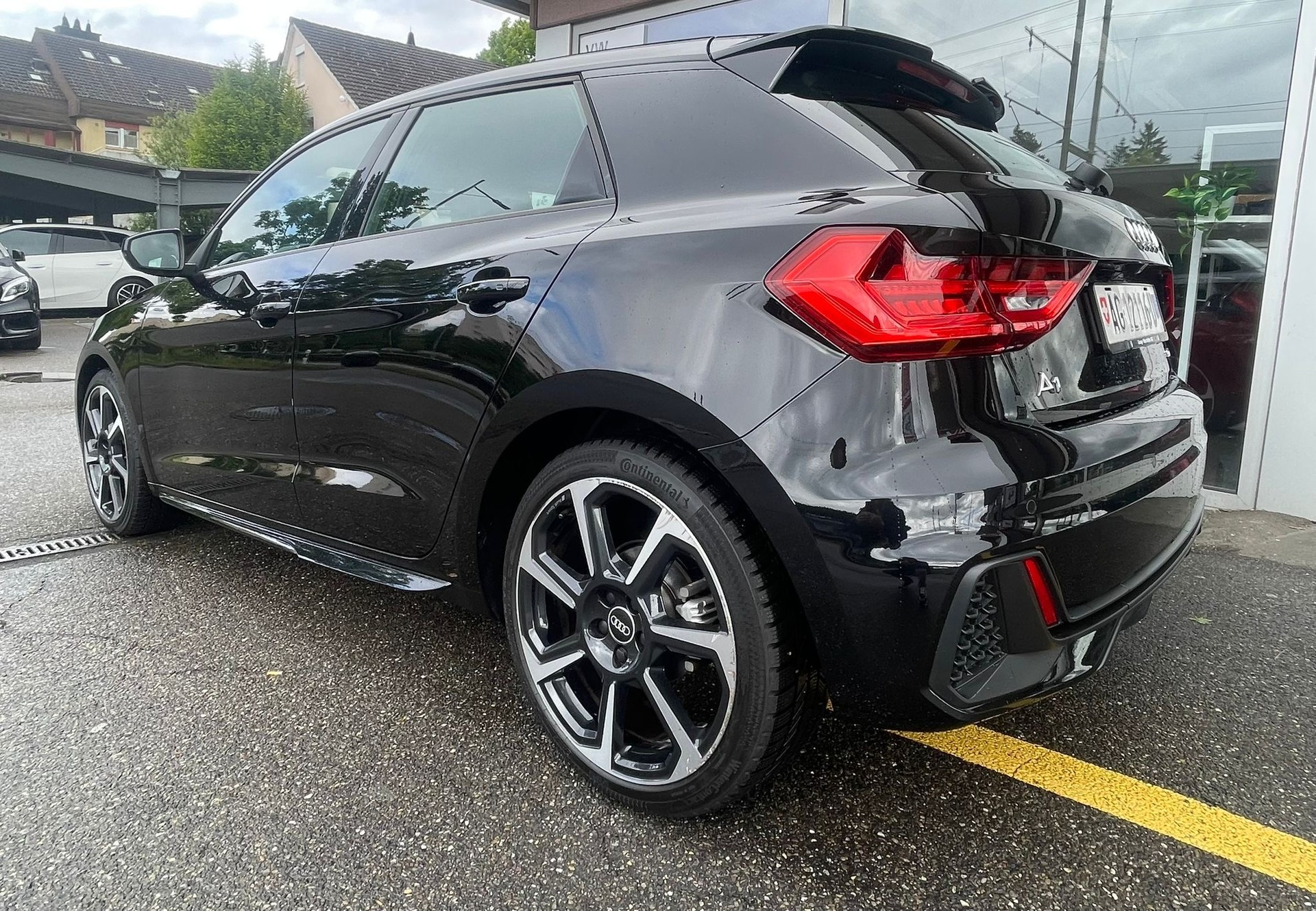 AUDI A1 Sportback 30 TFSI A1 S line – Top ausgestattet | CH-Fahrzeug | Gratis-Service | Navigation | AC-image-4