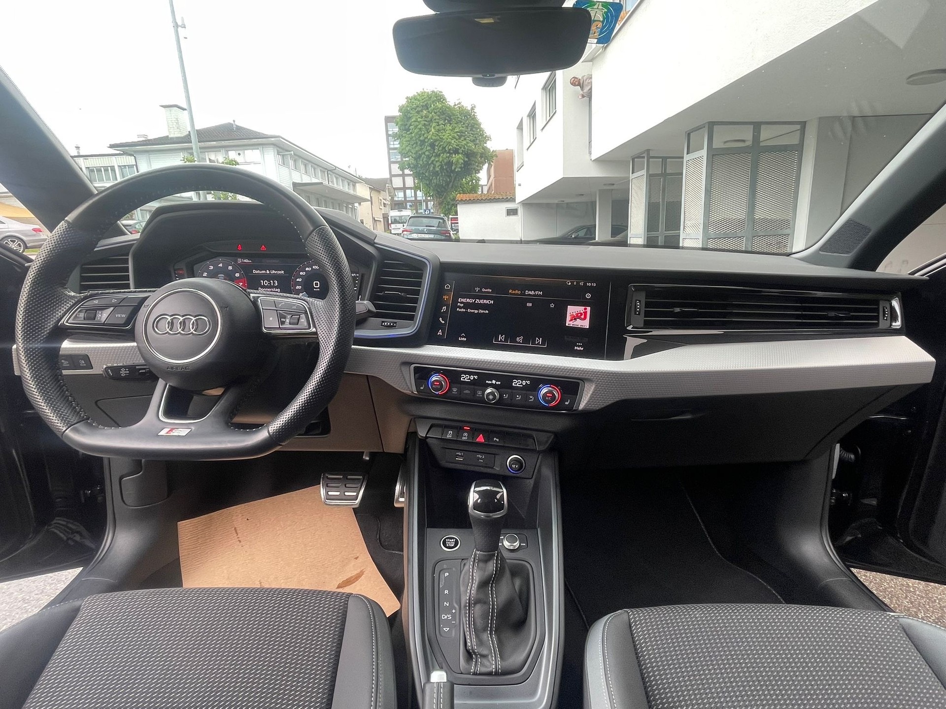 AUDI A1 Sportback 30 TFSI A1 S line – Top ausgestattet | CH-Fahrzeug | Gratis-Service | Navigation | AC-image-11
