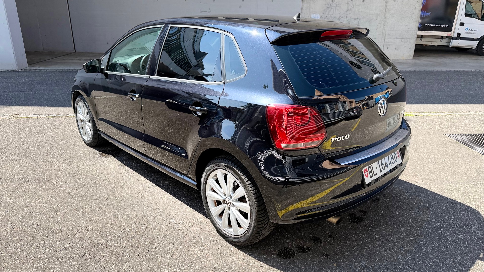 VW POLO 1.6 TDI DSG, frisch ab MFK-image-3