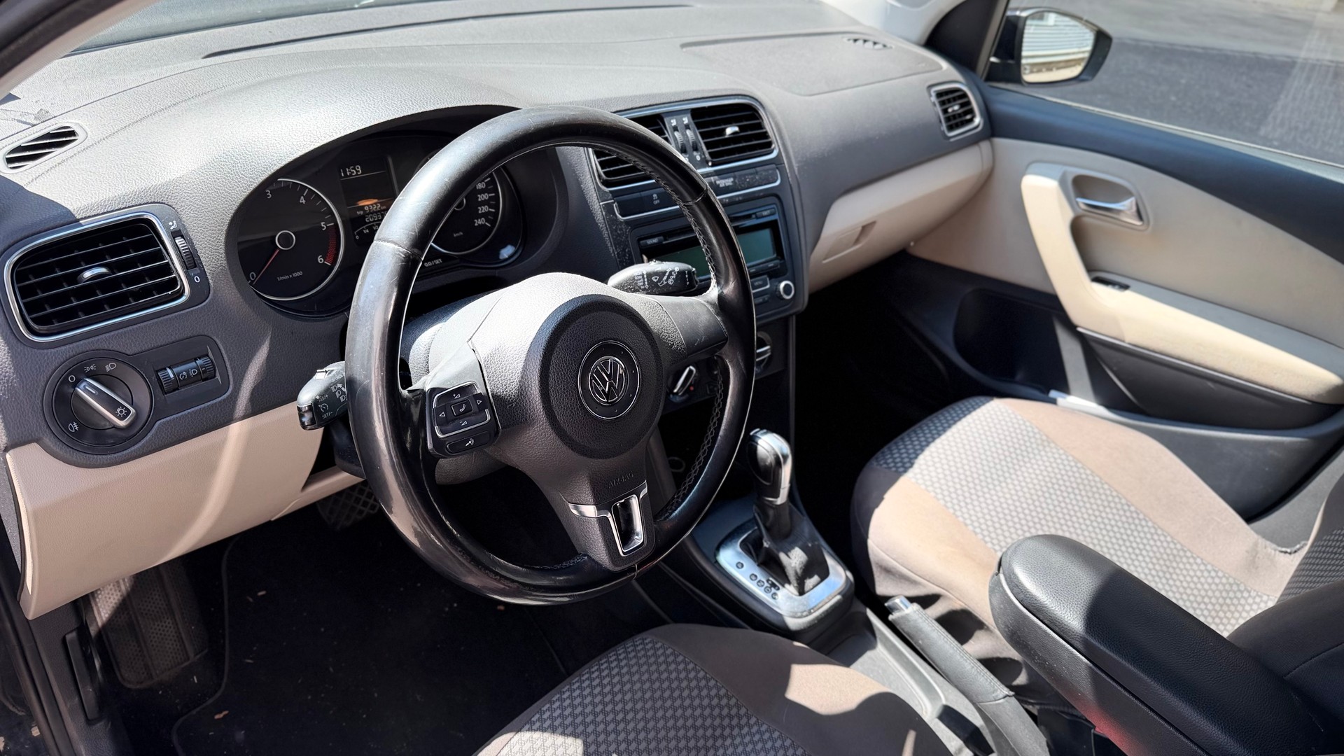 VW POLO 1.6 TDI DSG, frisch ab MFK-image-7