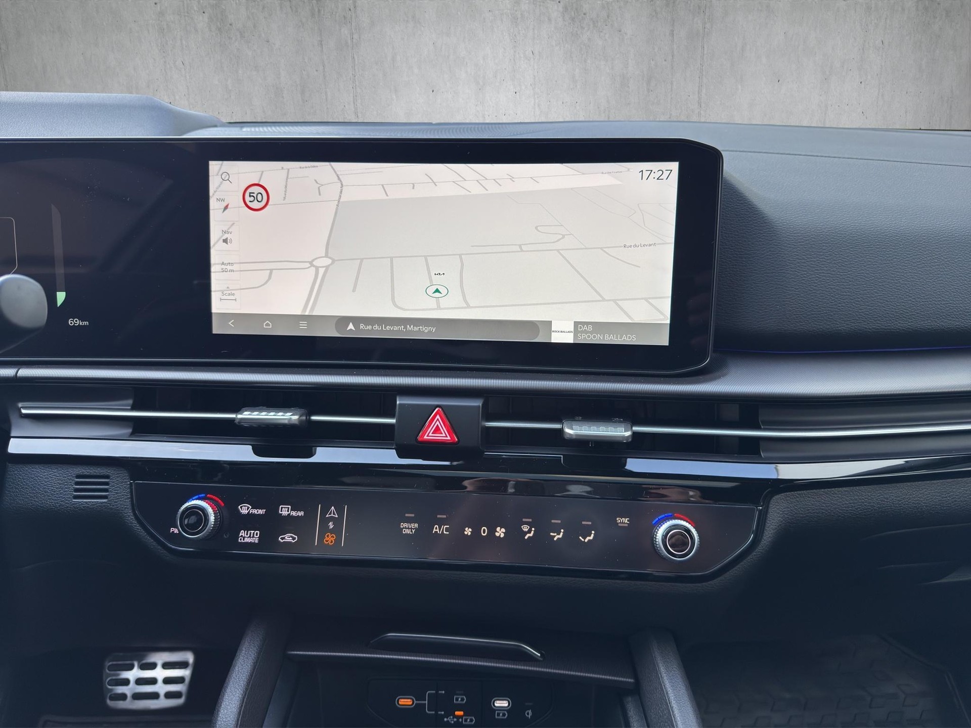 KIA Sportage 1.6 T-GDi Hybrid GT-Line-image-9