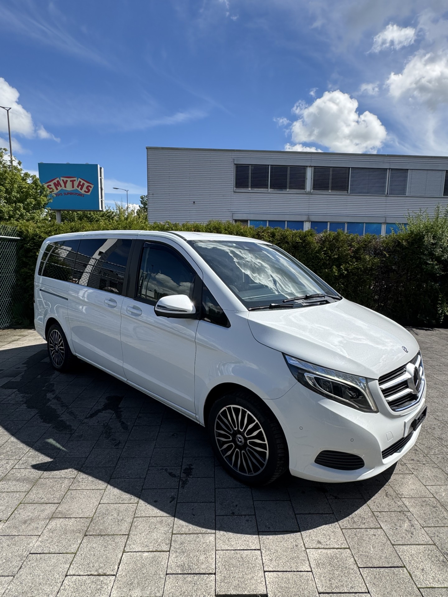 MERCEDES-BENZ V 250 d BlueTec lang 4matic-image-0