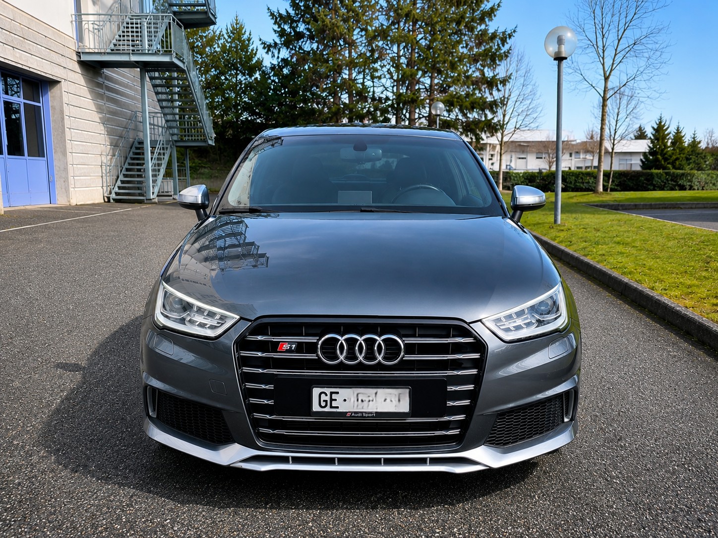 Car photo