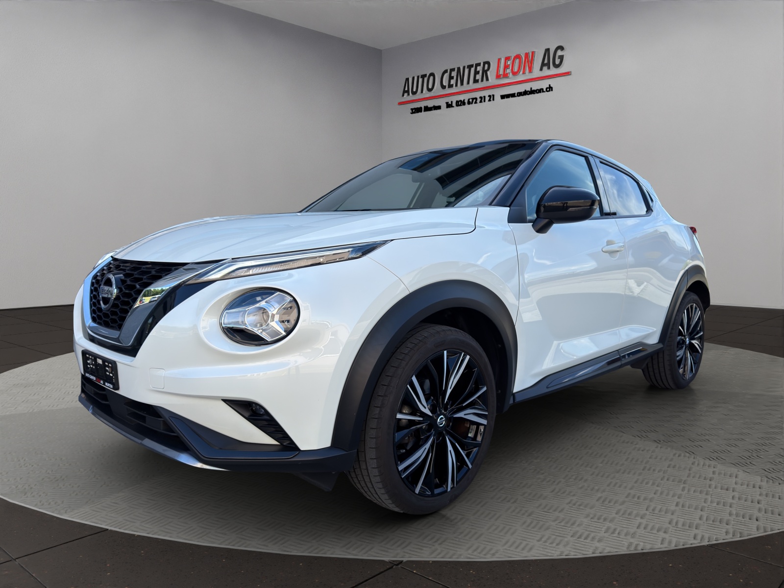 NISSAN Juke 1.0 DIG-T acenta DCT-showroom-element-1
