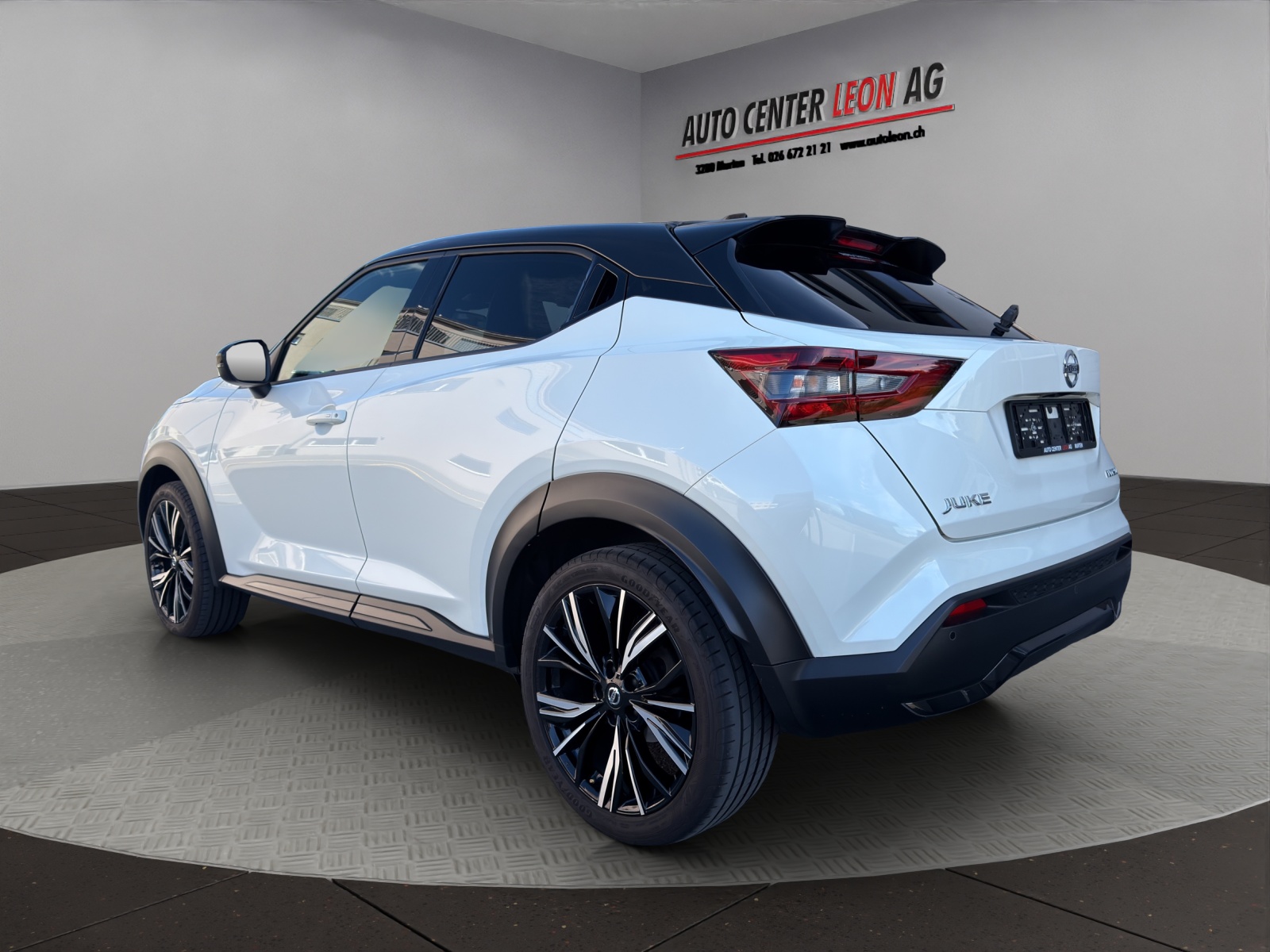 NISSAN Juke 1.0 DIG-T acenta DCT-showroom-element-3