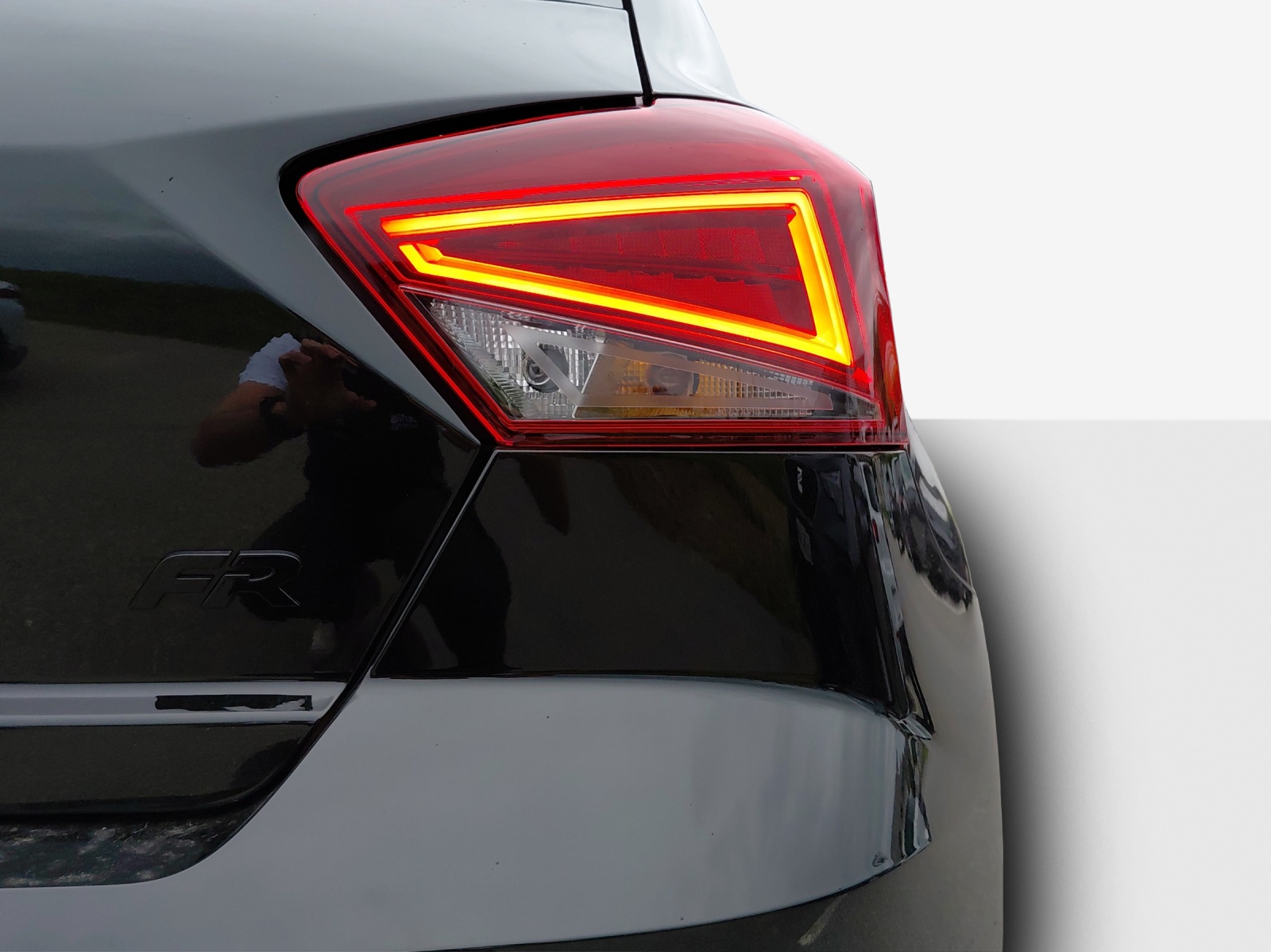 SEAT Ibiza 1.5 EcoTSI FR DSG-image-15