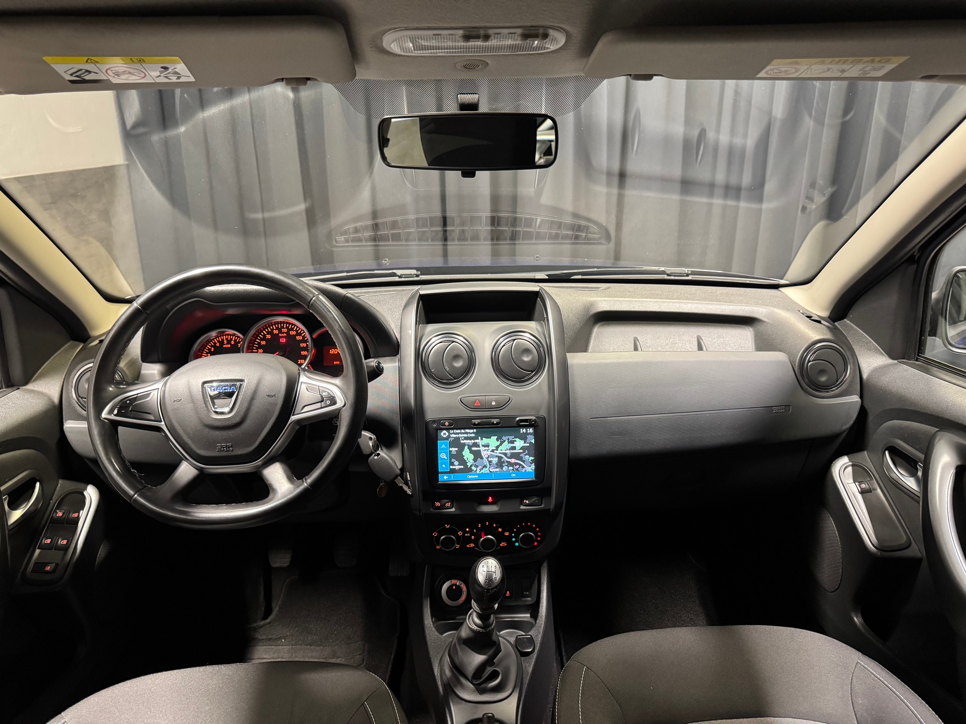 DACIA Duster 1.2 T Ambiance 4x4(81)(M)-image-8