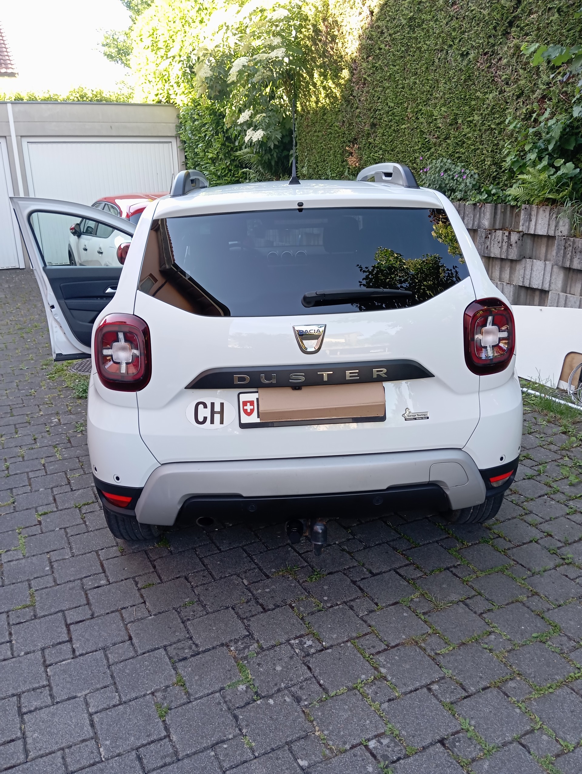 DACIA 1.5 Blue dCi Celebration 4WD-image-1