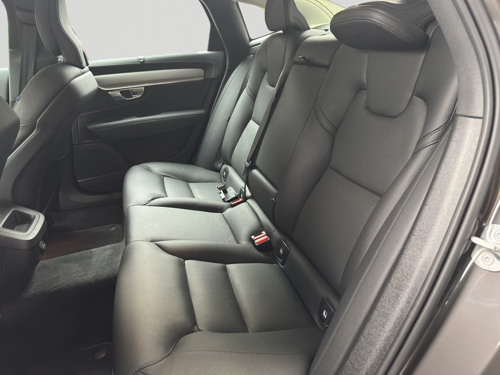 VOLVO S90 B4 Mild Hybrid Plus Bright Geartronic-image-7
