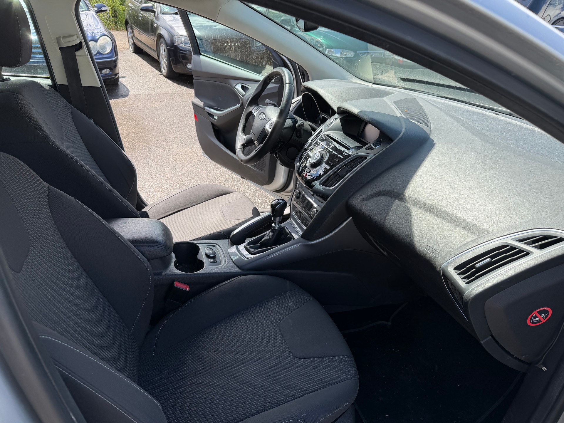 FORD Focus 1.6 SCTi Titanium-image-10