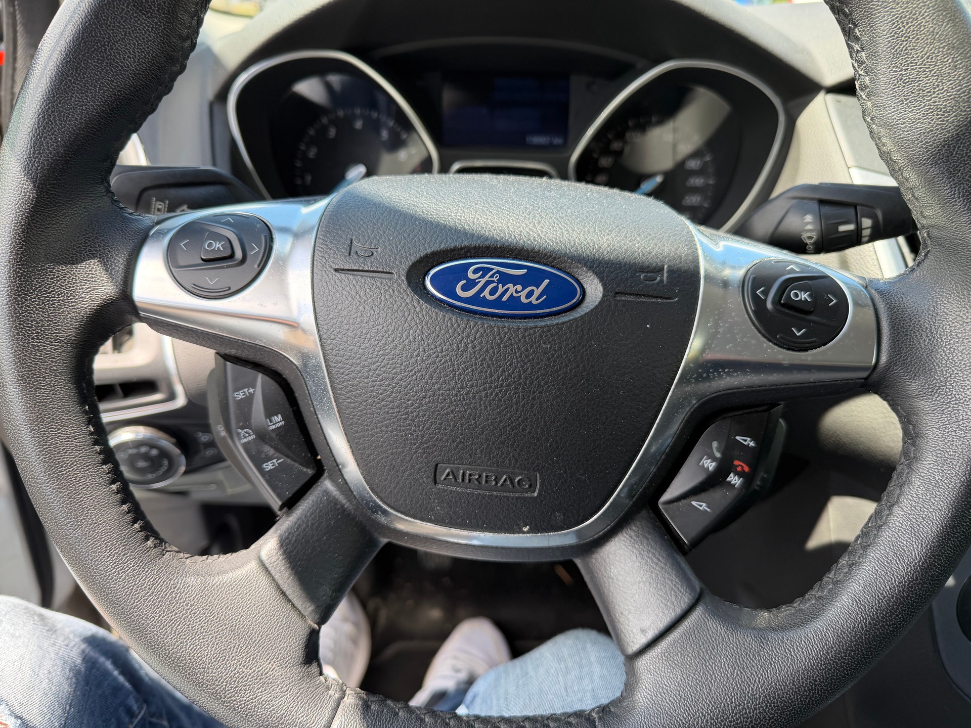 FORD Focus 1.6 SCTi Titanium-image-8