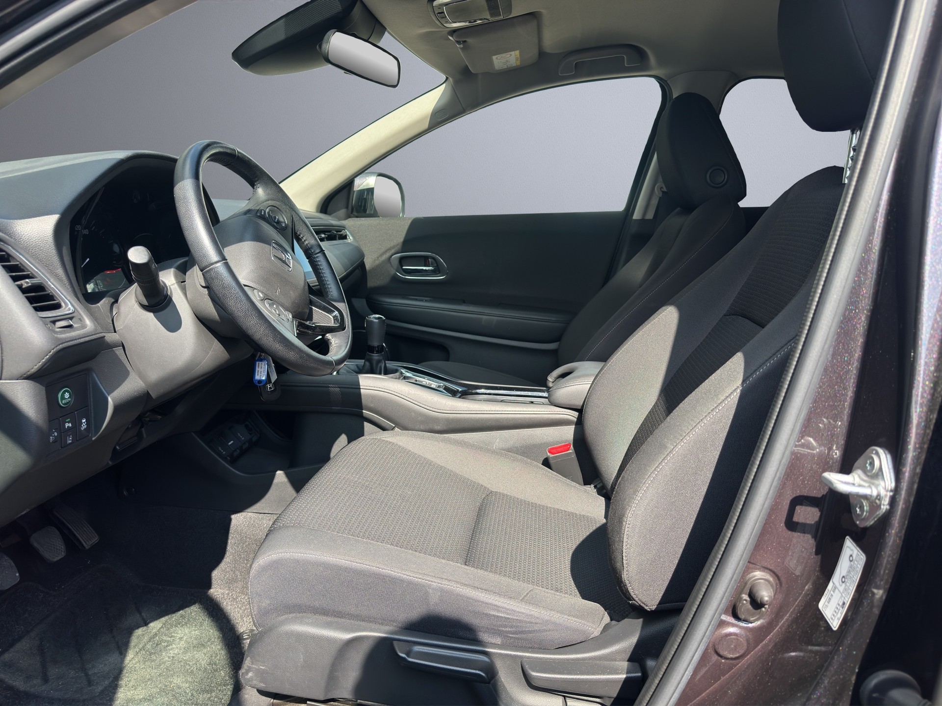 HONDA HR-V 1.5i-VTEC Elegance-image-8