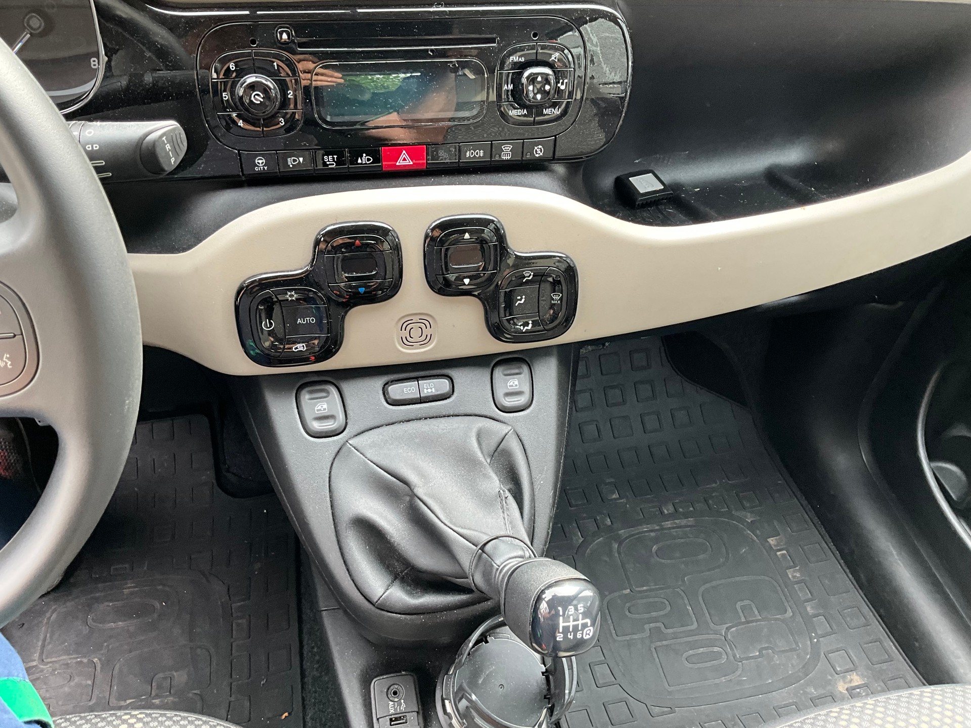FIAT Panda 0.9 Twinair Turbo Climbing 4x4-image-2