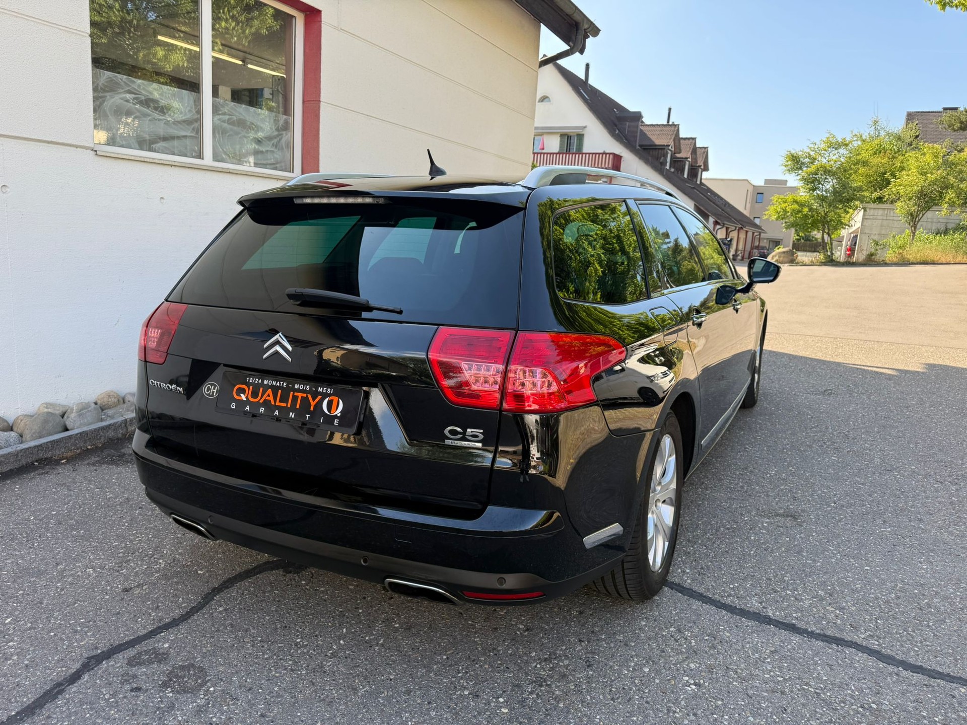CITROEN C5 Berline 3.0 HDi V6 Exclusive Automatic-image-2