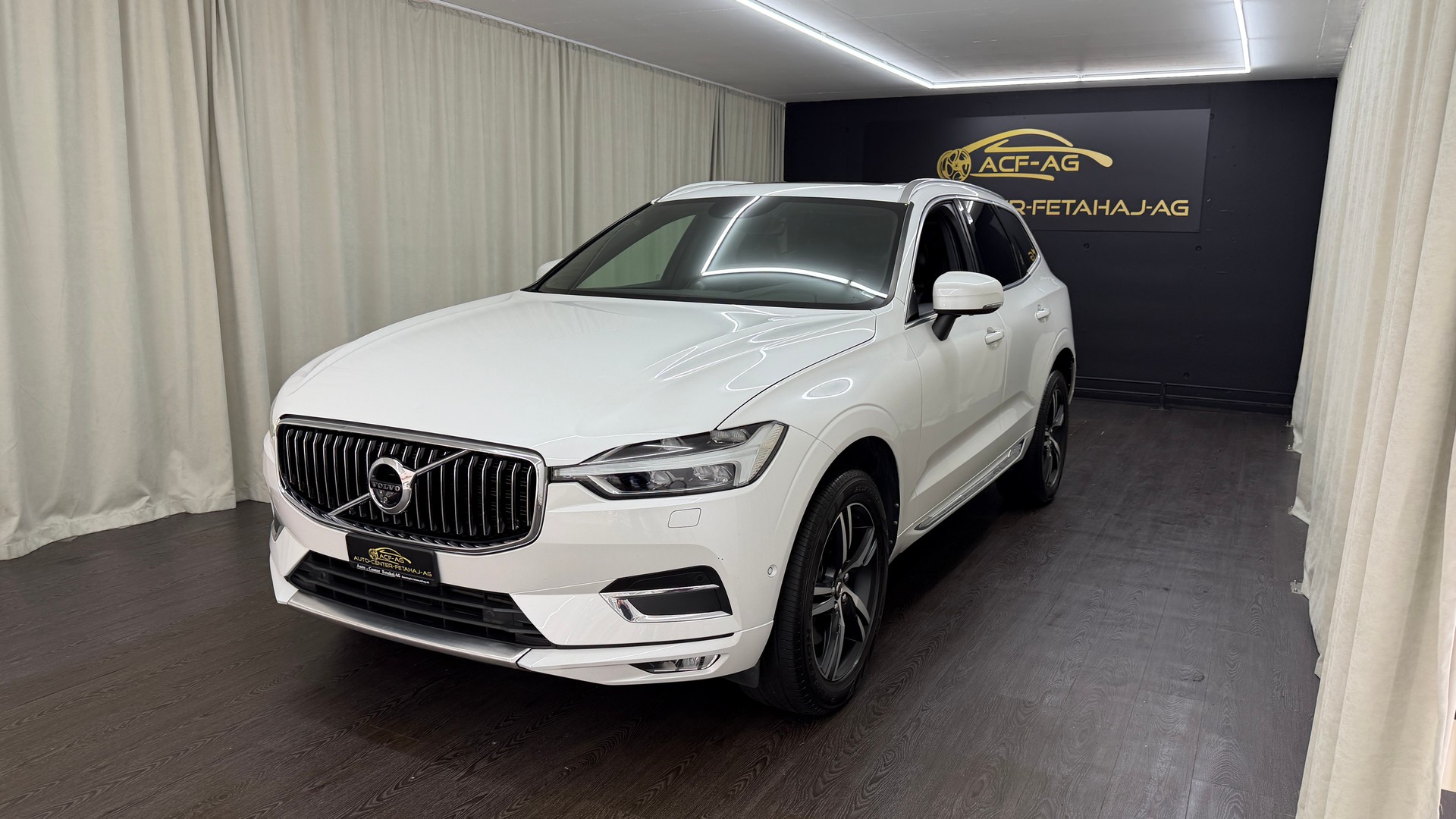 VOLVO XC60 D5 AWD Inscription Geartronic-image-0