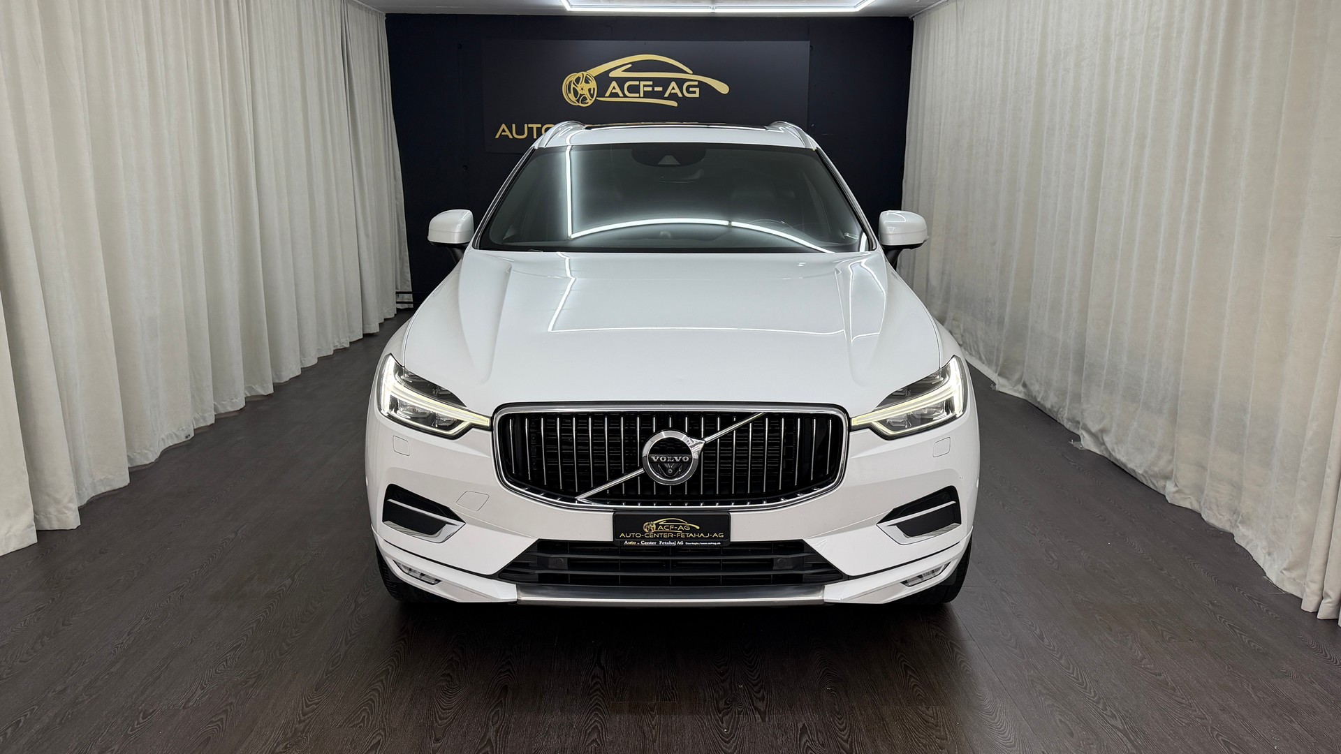 VOLVO XC60 D5 AWD Inscription Geartronic-image-1