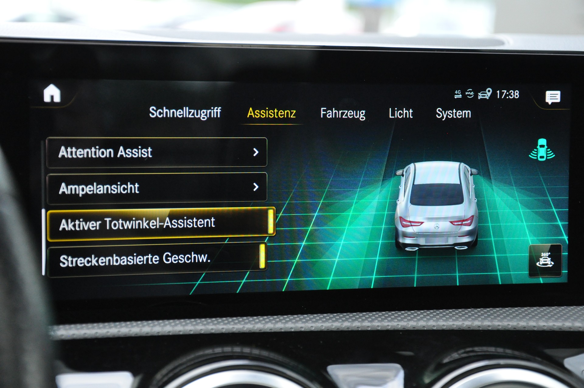MERCEDES-BENZ CLA 250 4Matic AMG Line 7G-DCT-image-23