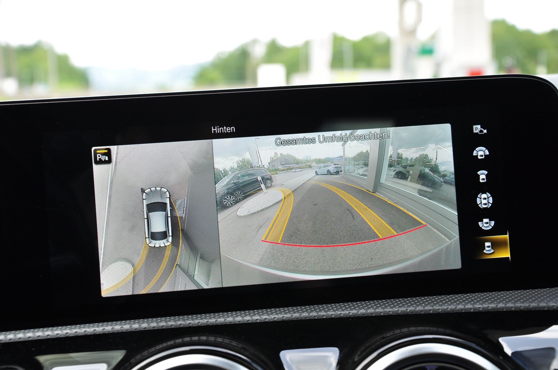 MERCEDES-BENZ CLA 250 4Matic AMG Line 7G-DCT-image-25