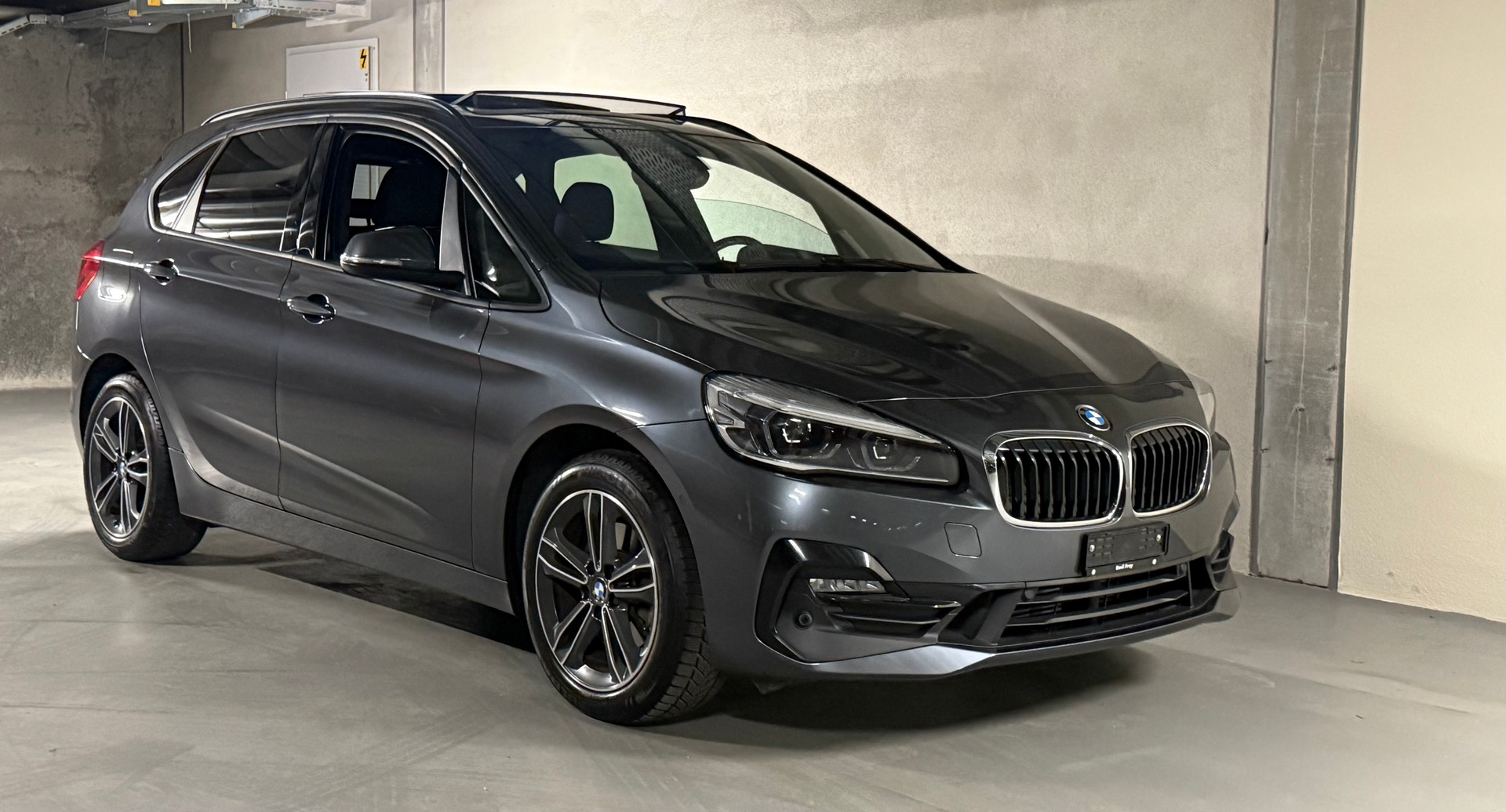 BMW 220i Active Tourer M Sport DKG-image-0
