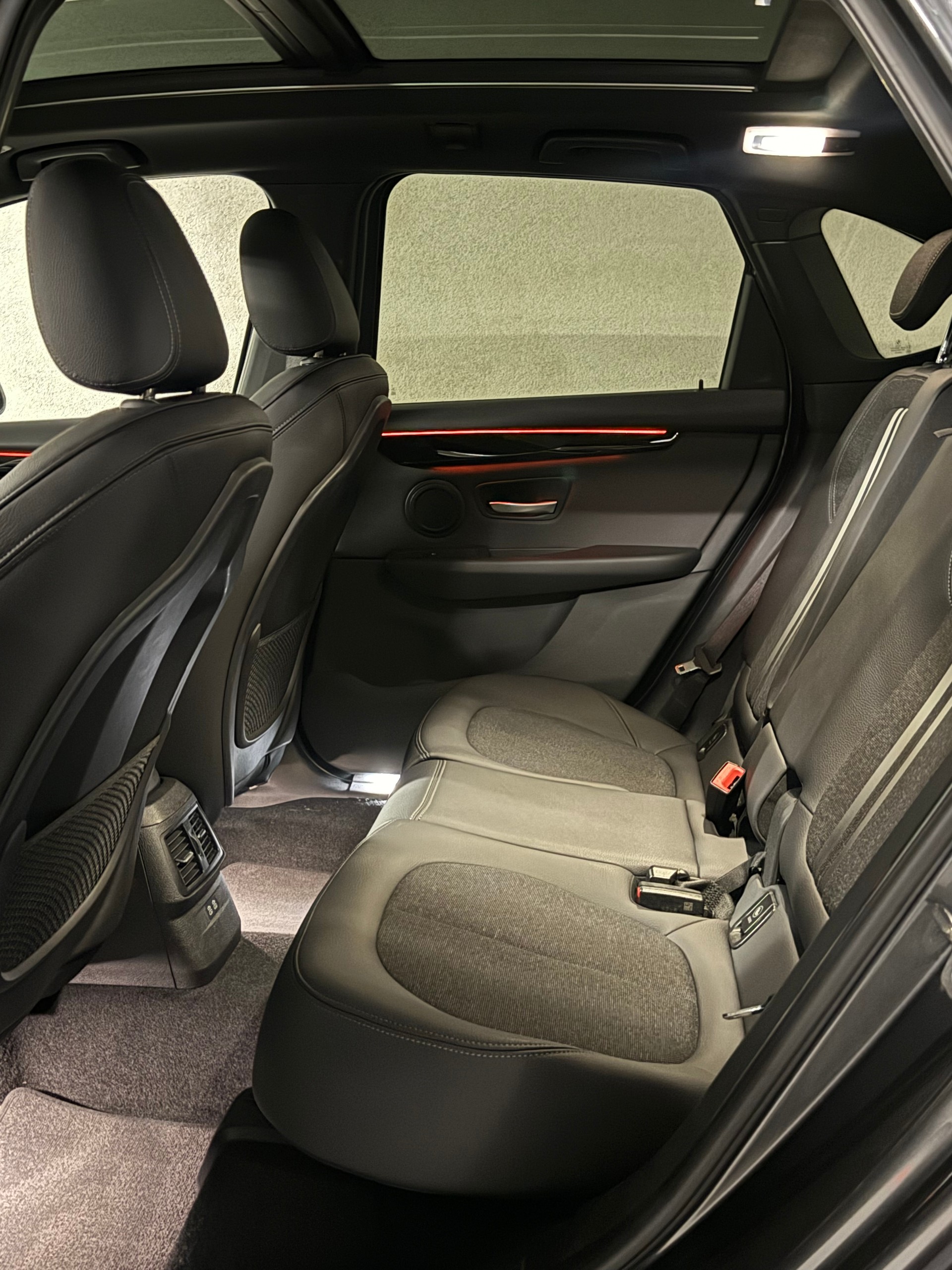 BMW 220i Active Tourer M Sport DKG-image-10