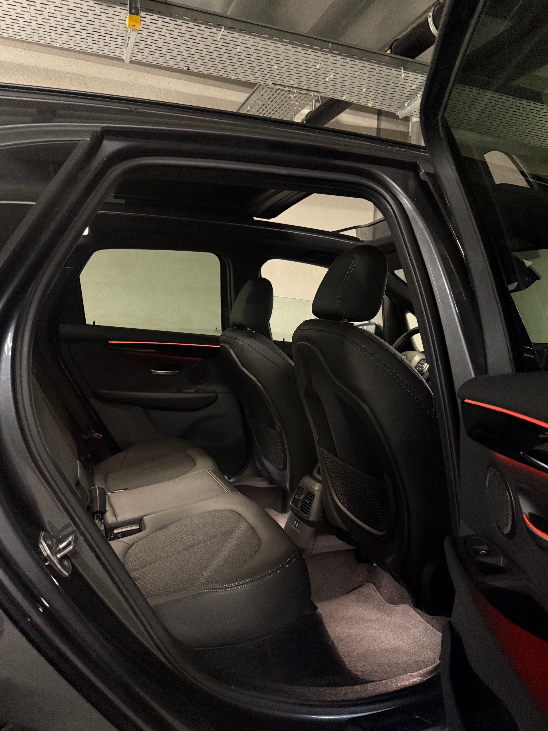 BMW 220i Active Tourer M Sport DKG-image-9