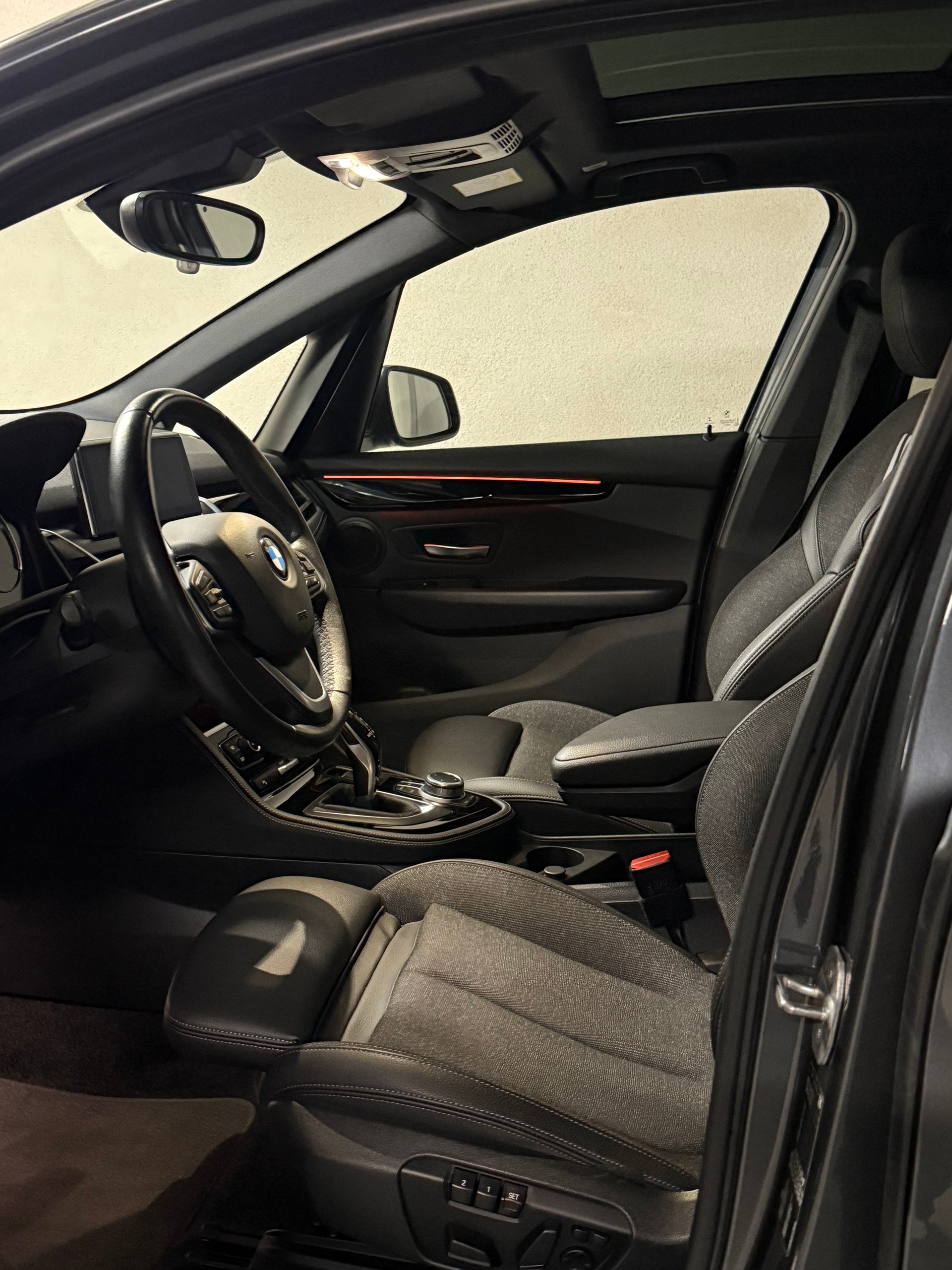 BMW 220i Active Tourer M Sport DKG-image-8