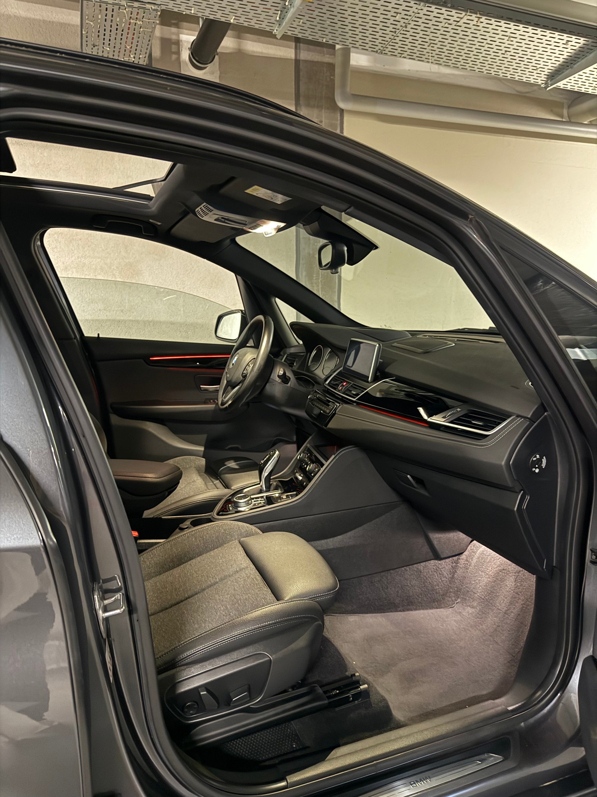 BMW 220i Active Tourer M Sport DKG-image-7