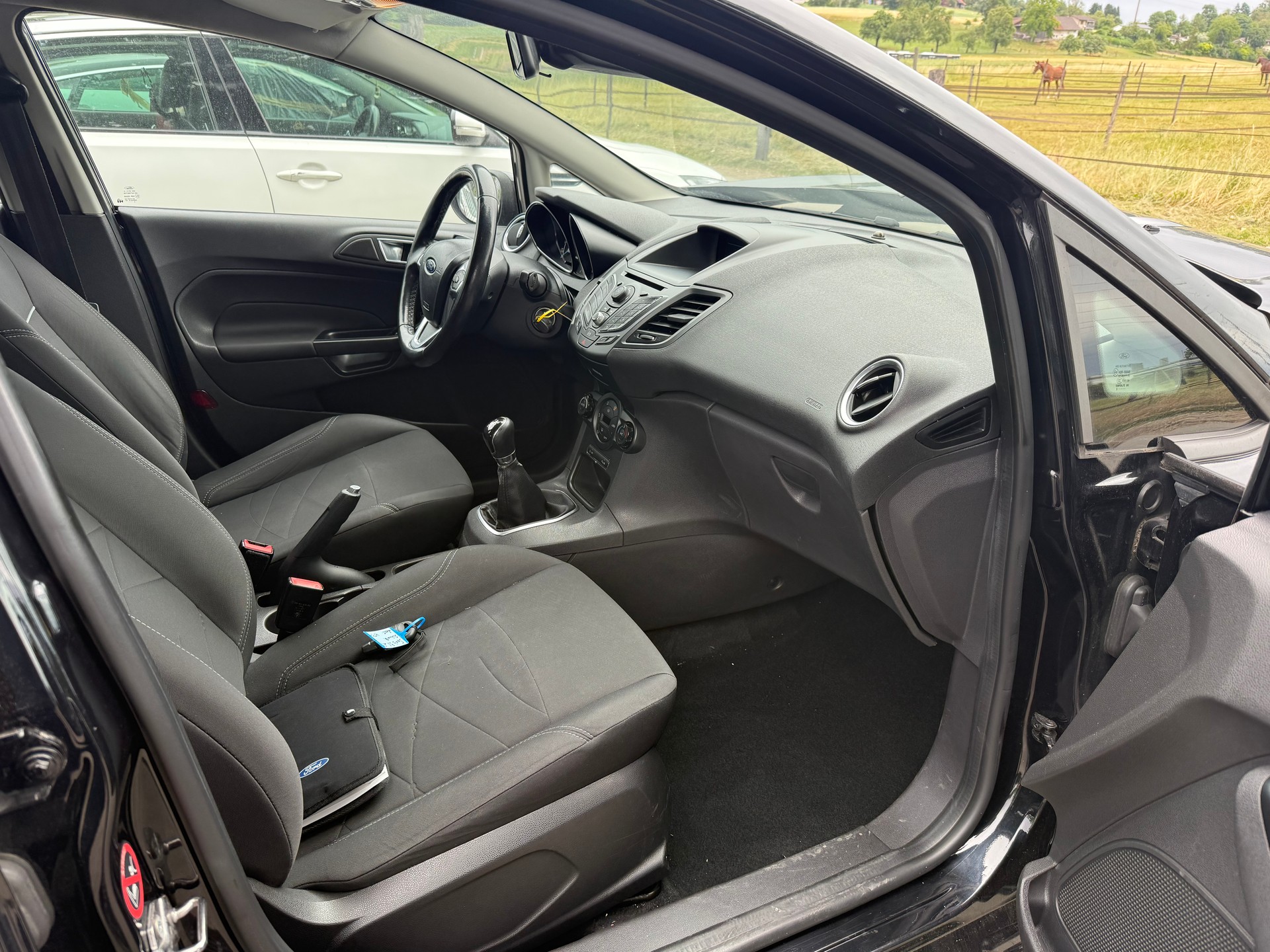 FORD Fiesta 1.6 TDCi Eco Trend-image-6
