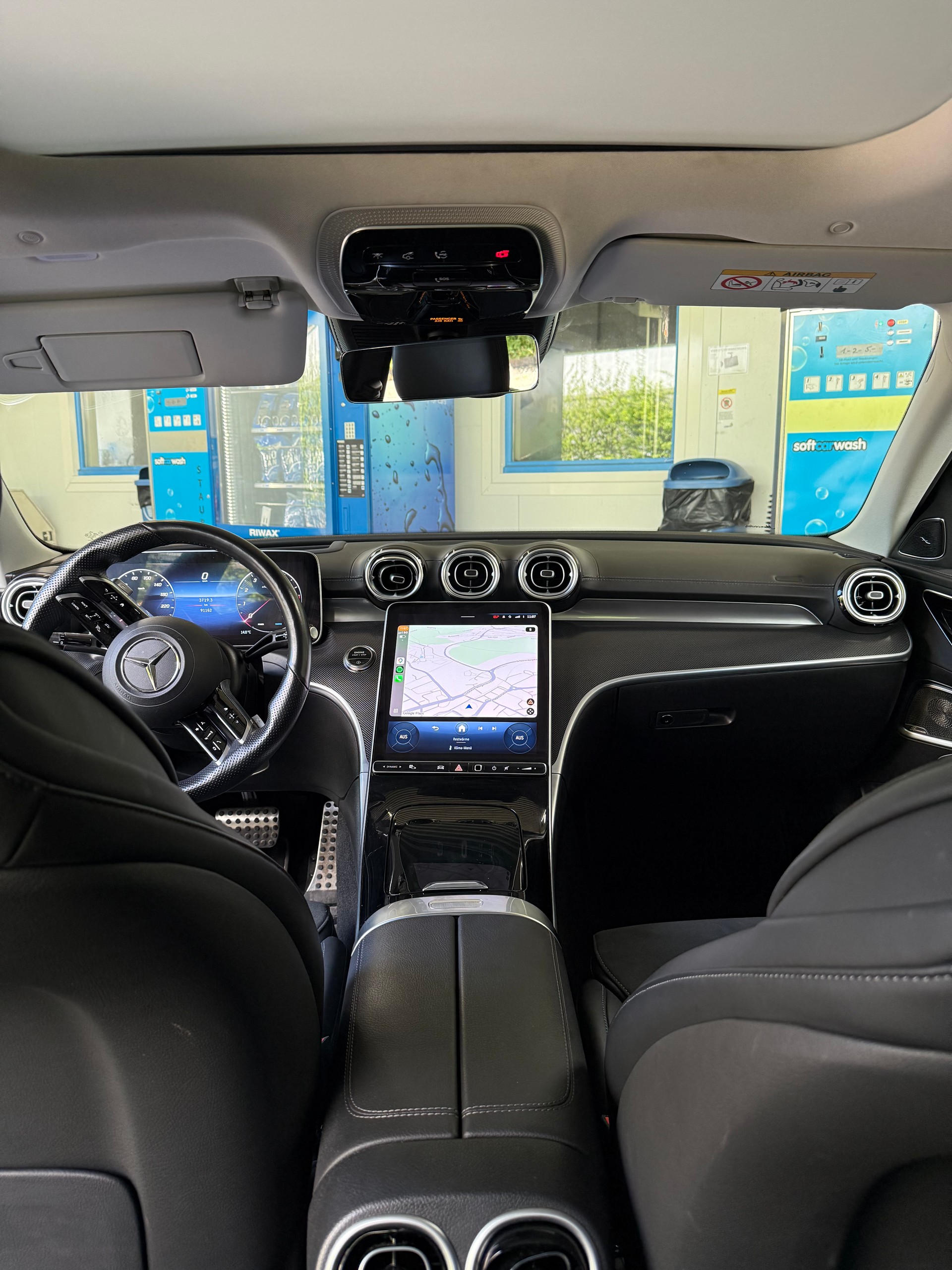 MERCEDES-BENZ C 200 AMG Line 4matic-image-2