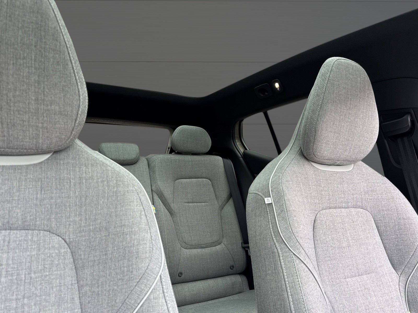 VOLVO EX30 E60 Twin Ultra Performance AWD-image-8