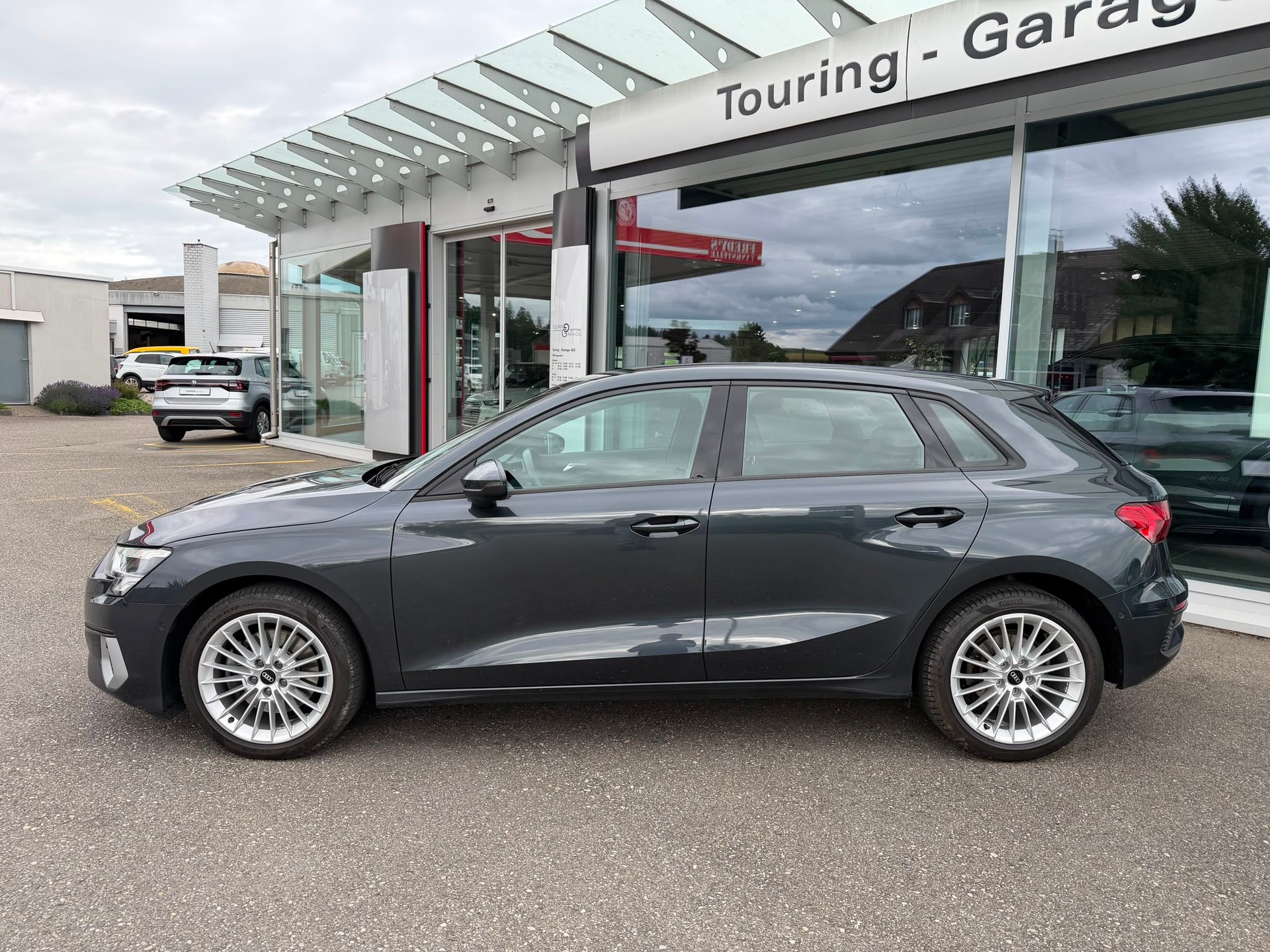 AUDI A3 Sportback 35 TFSI advanced S-tronic-image-1