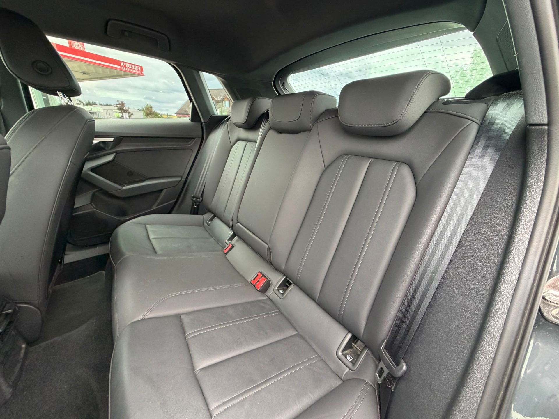 AUDI A3 Sportback 35 TFSI advanced S-tronic-image-22